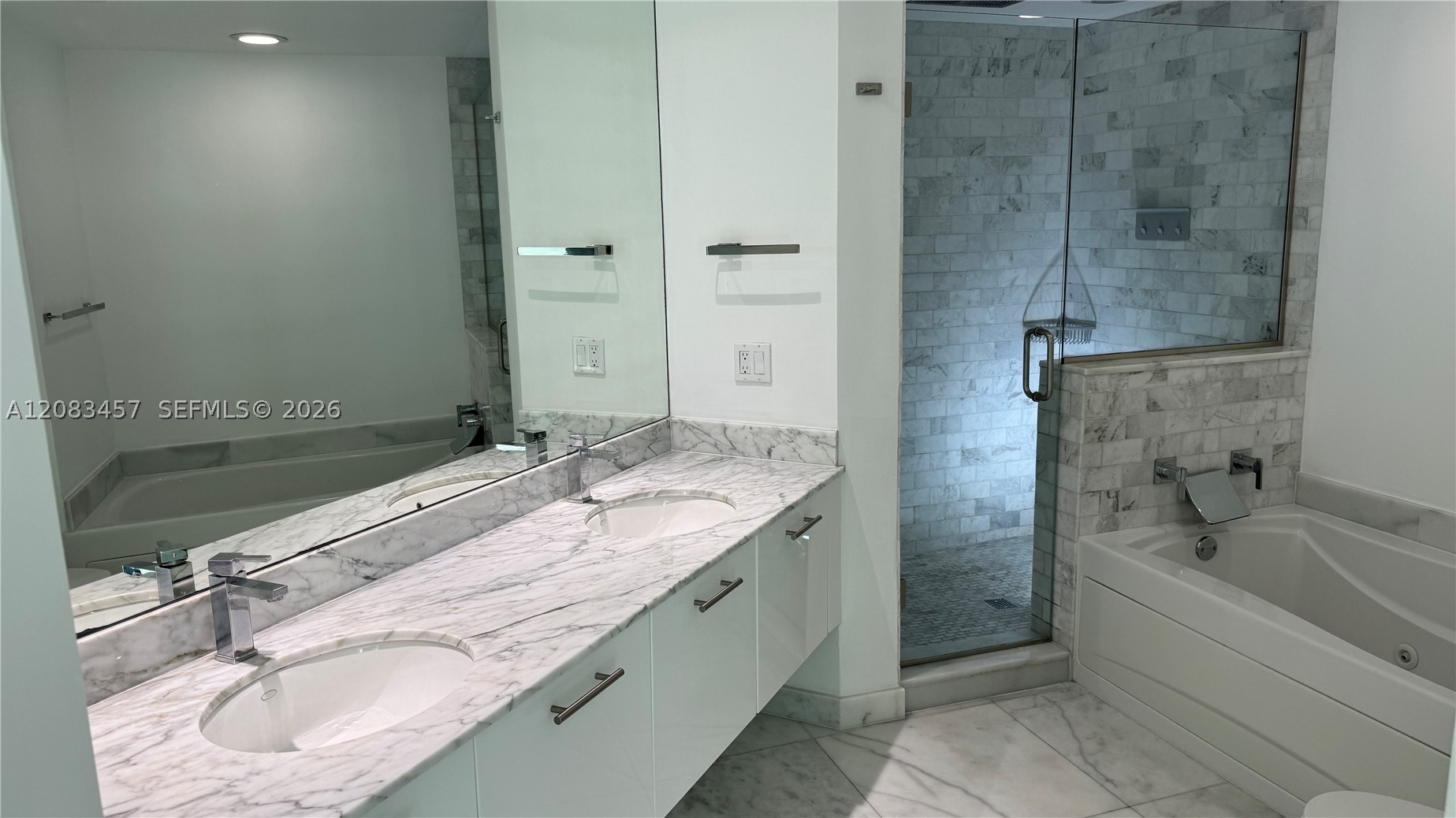 image 500 Brickell West10