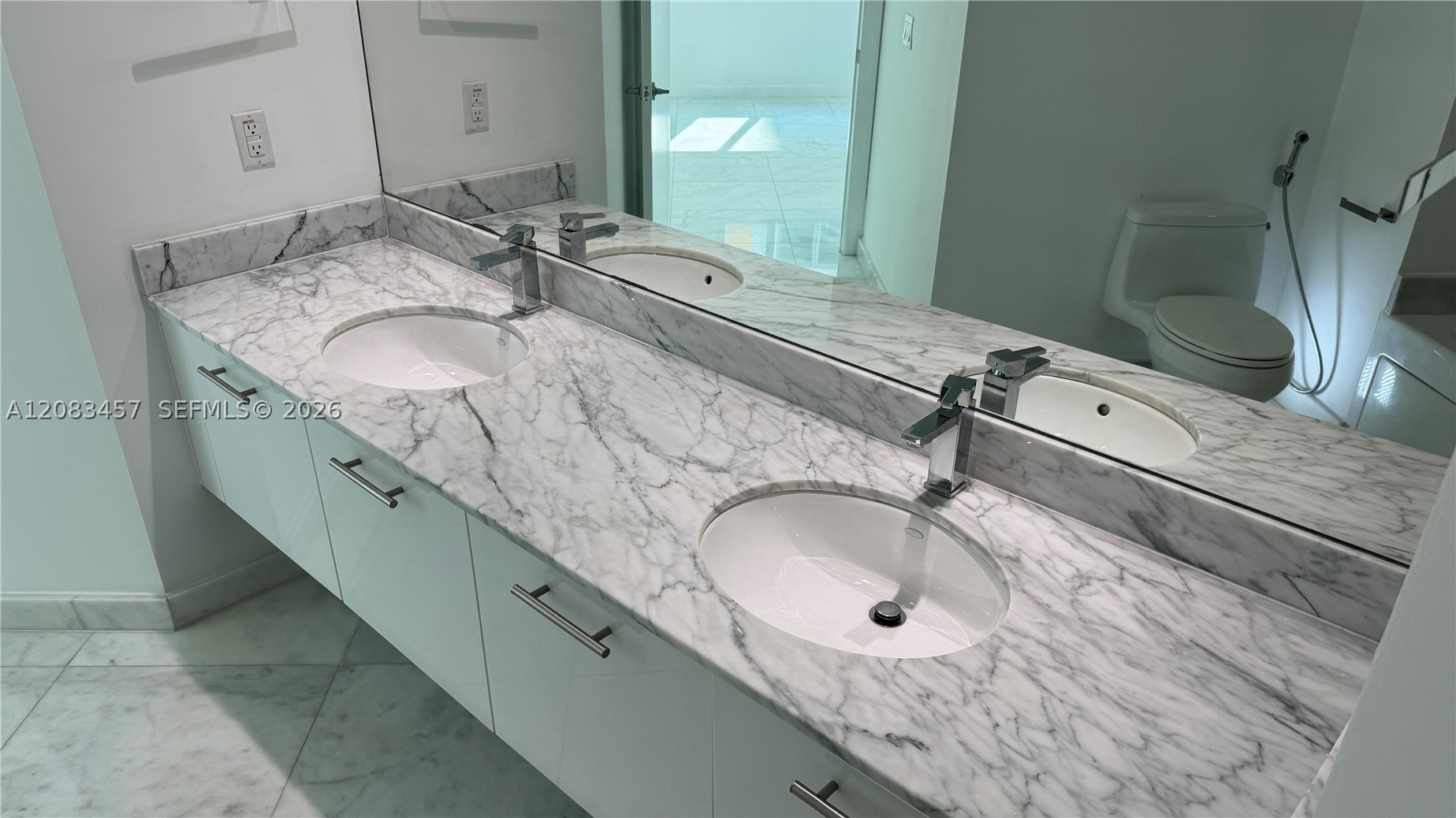 image 500 Brickell West12