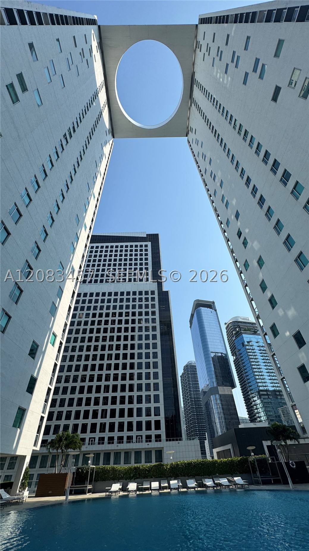 image 500 Brickell West31
