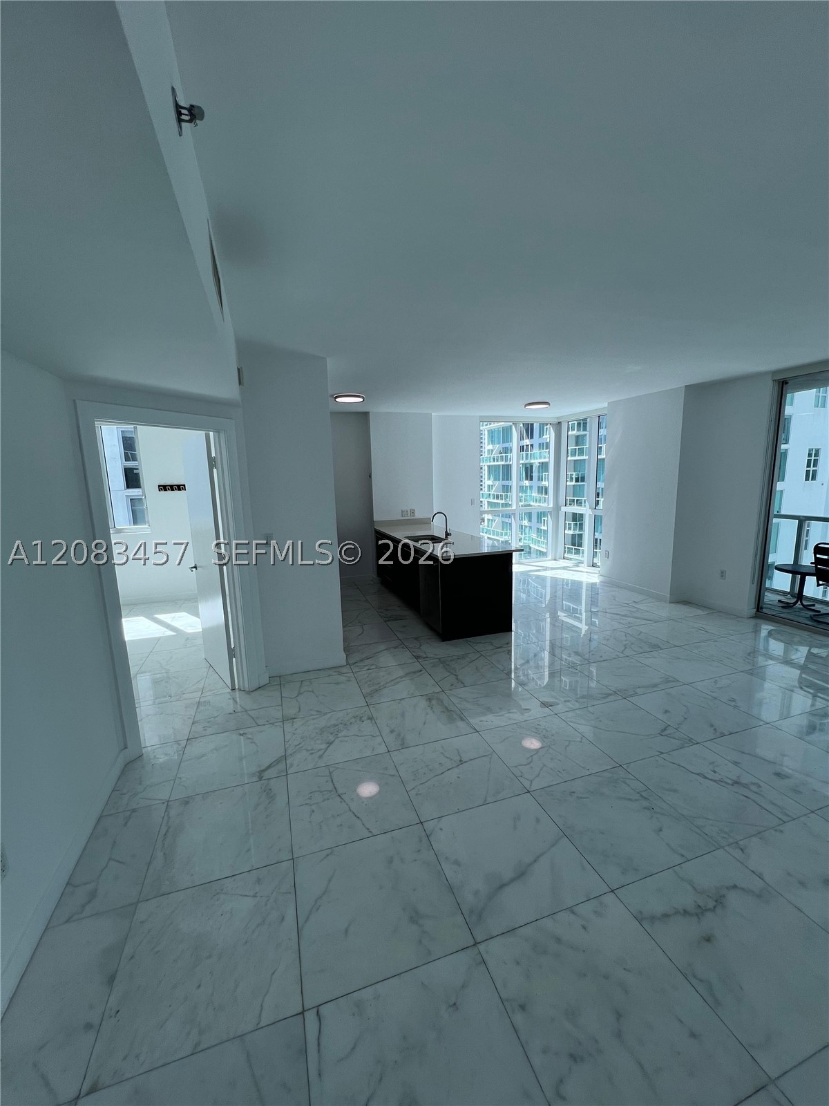 image 500 Brickell West6