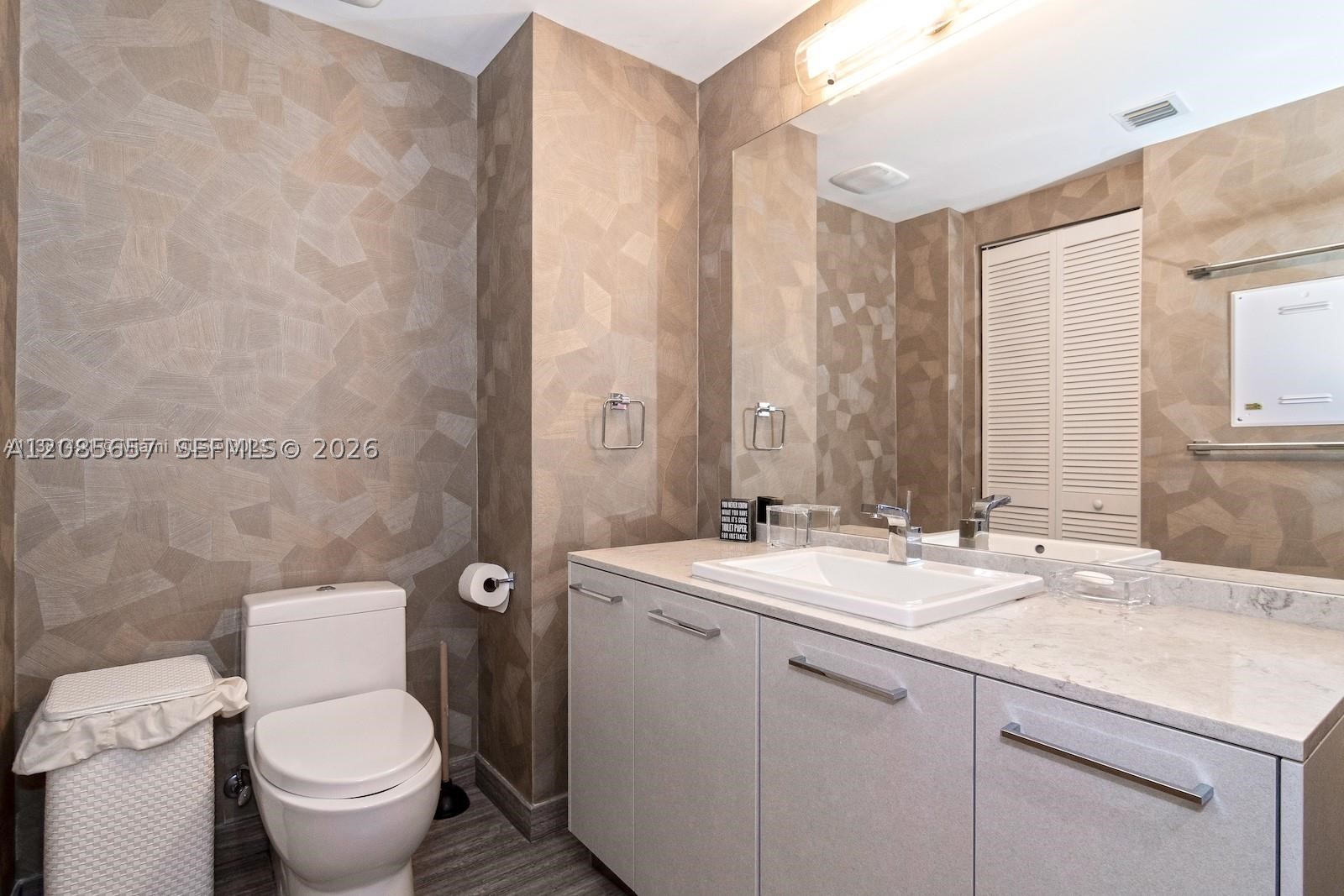 image 1010 Brickell19