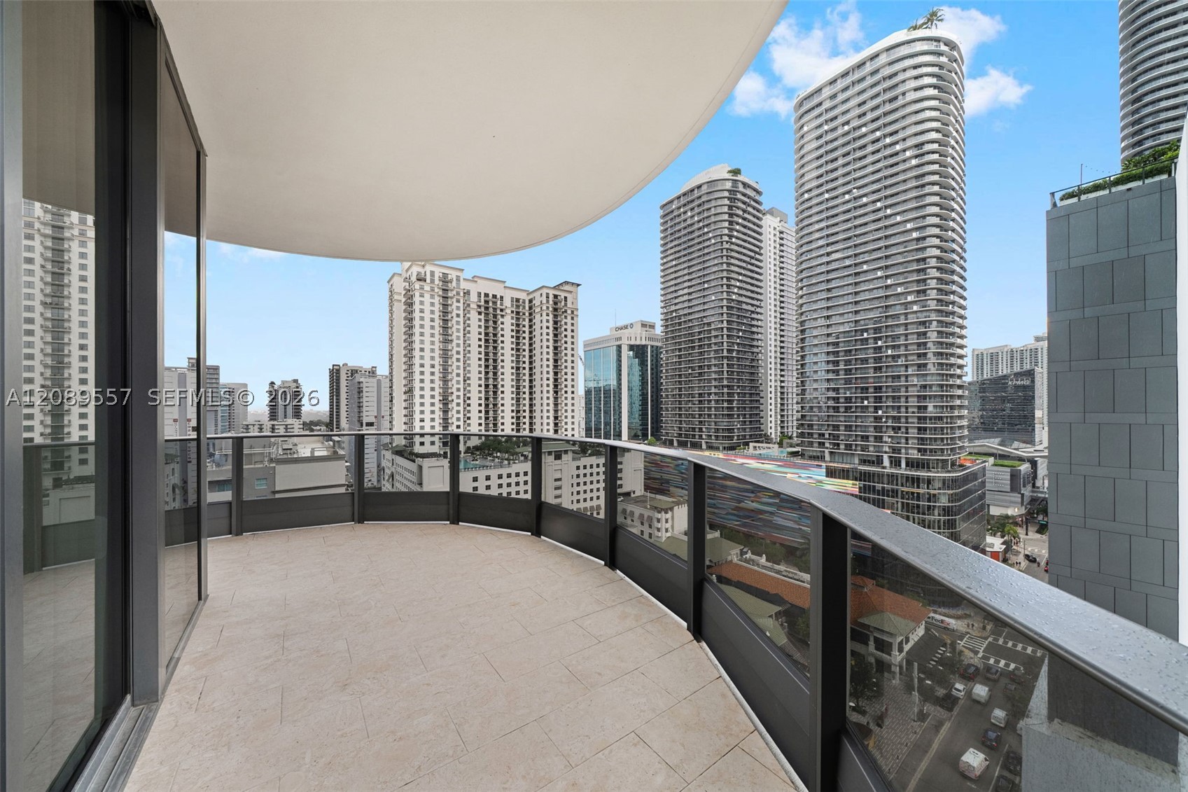 image Brickell Flatiron18