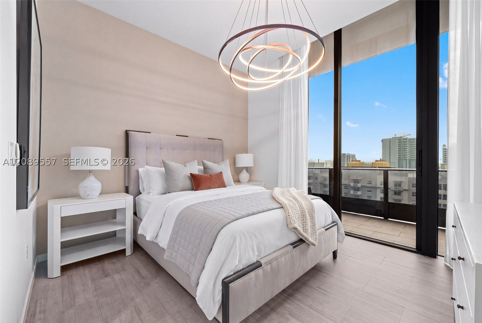 image Brickell Flatiron31