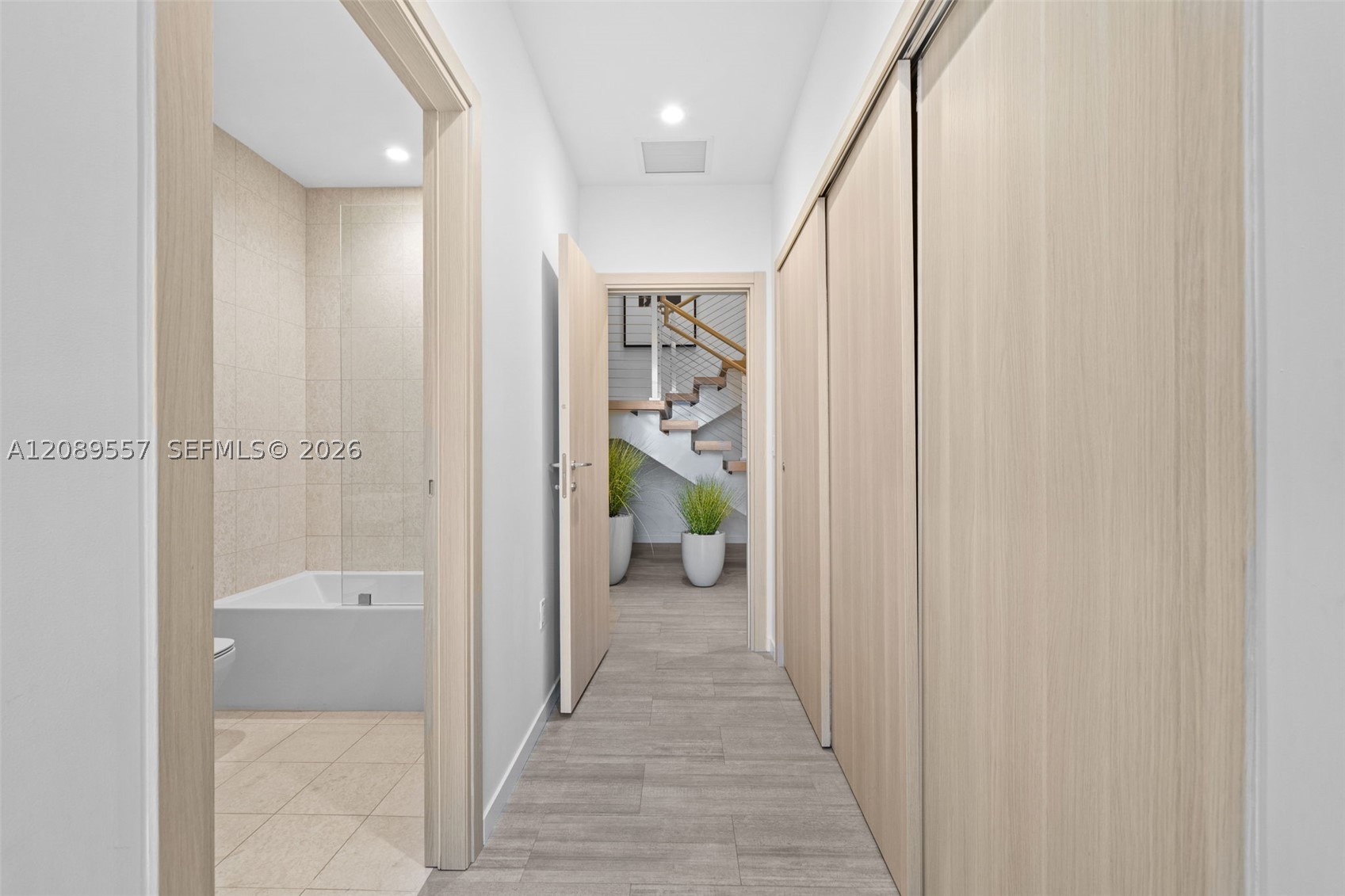 image Brickell Flatiron36