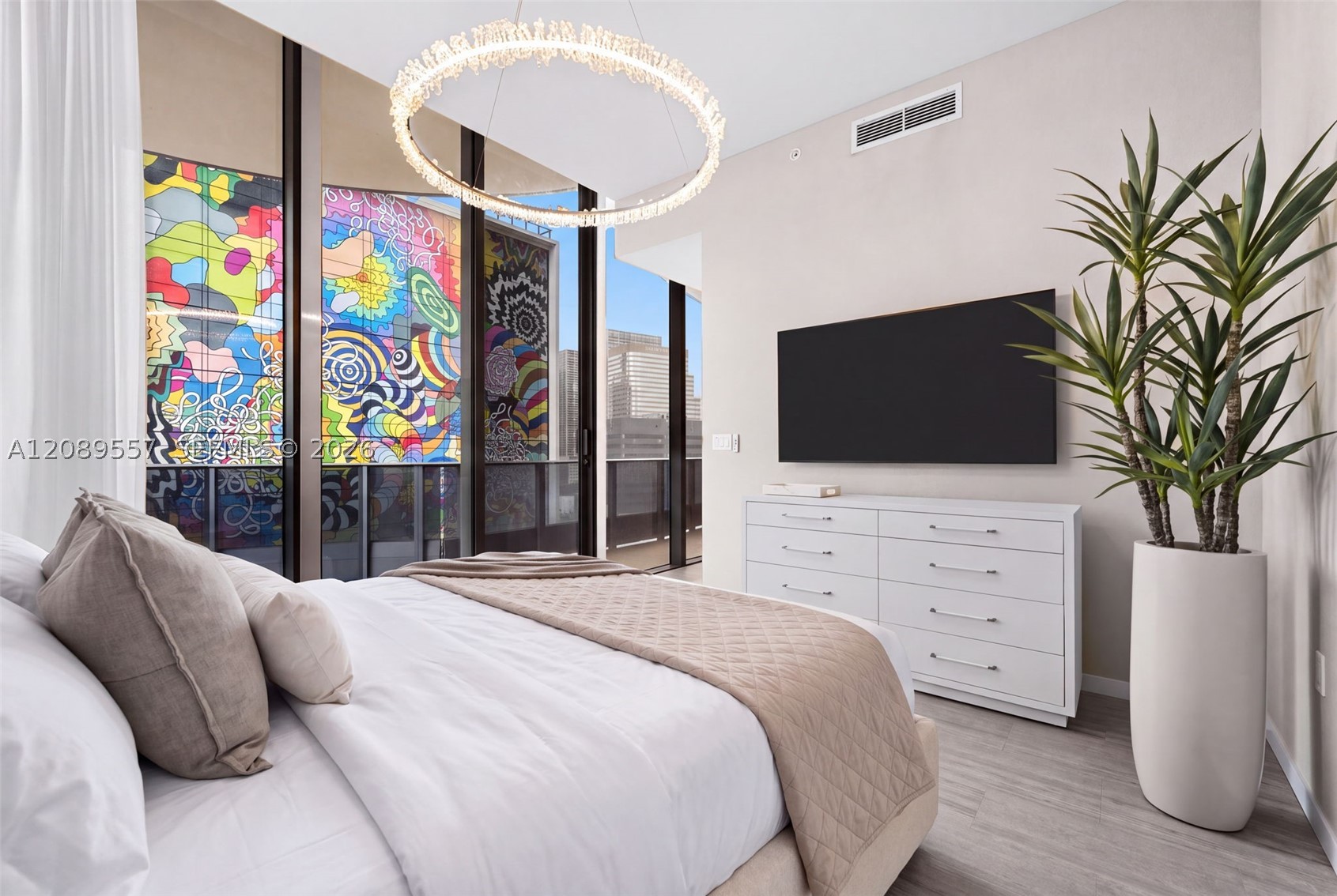 image Brickell Flatiron42