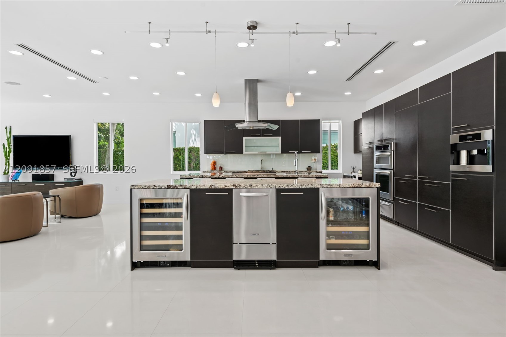 2317 N Atlantic Blvd Fort Lauderdale, FL 33305