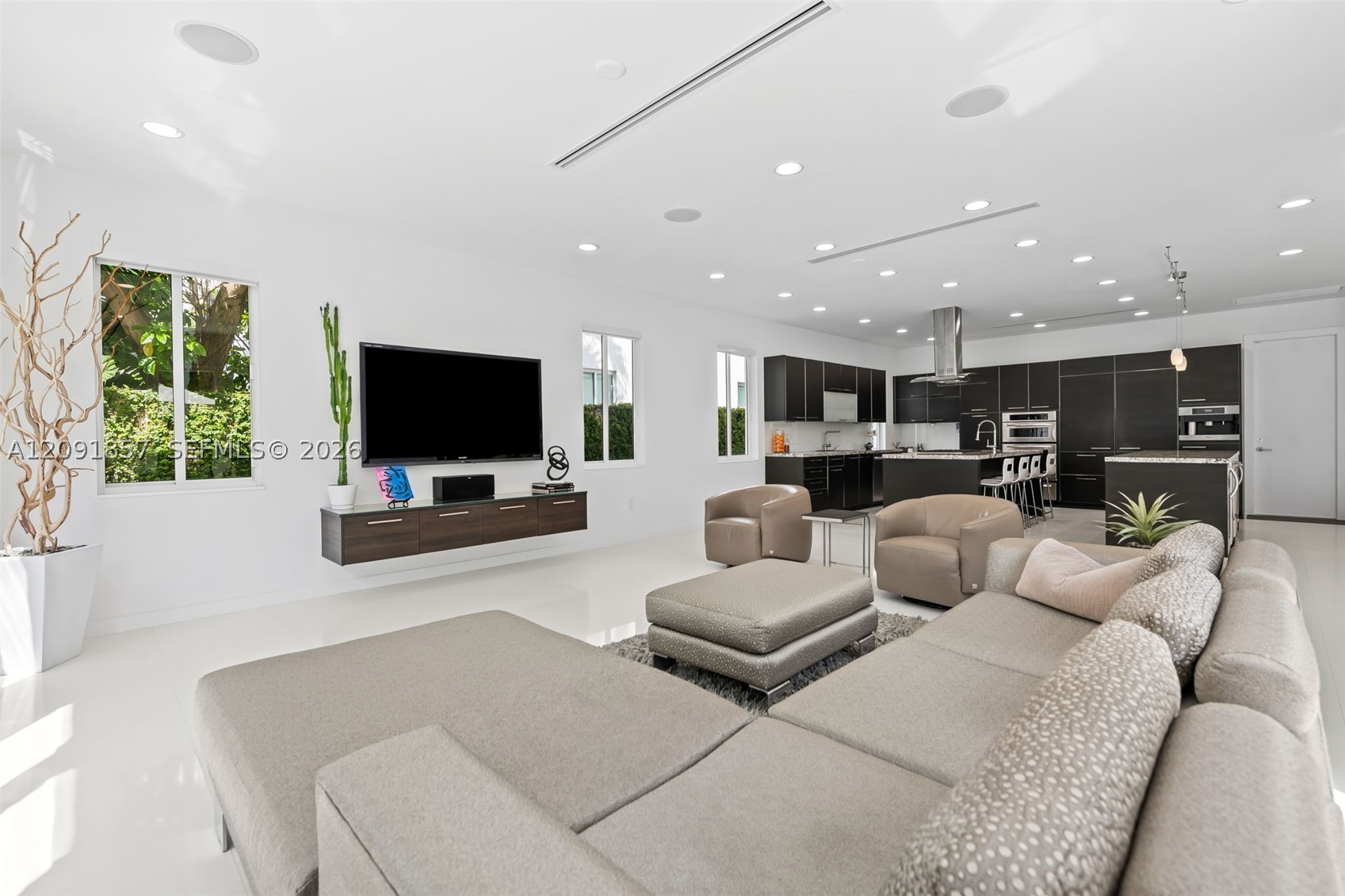 2317 N Atlantic Blvd Fort Lauderdale, FL 33305