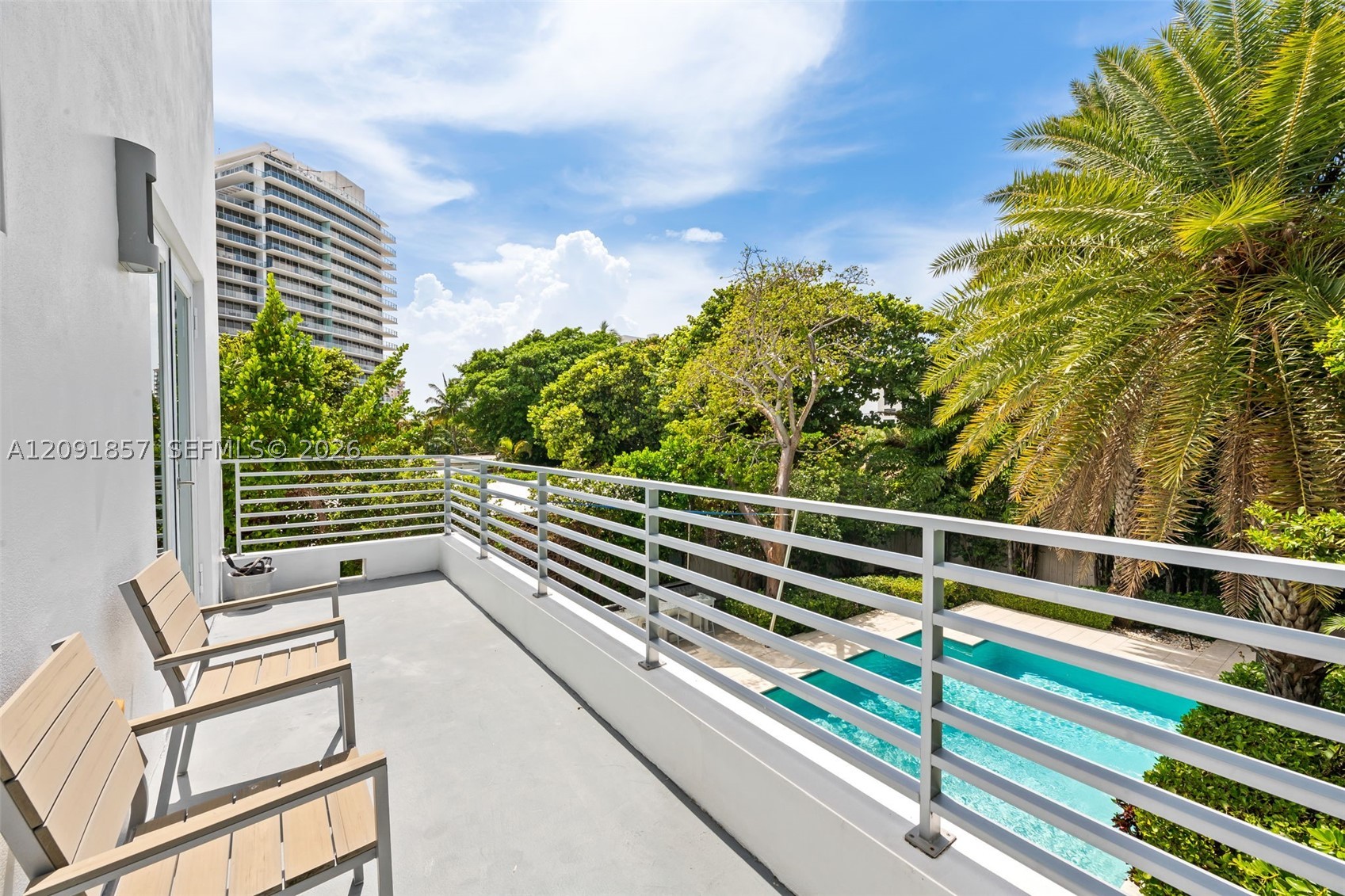 2317 N Atlantic Blvd Fort Lauderdale, FL 33305