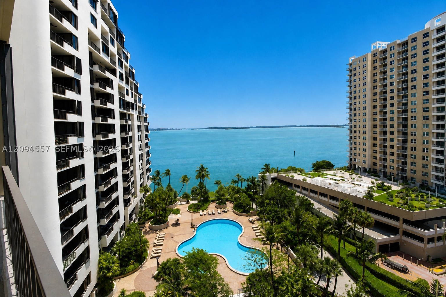 520 Brickell Key Dr #A1113