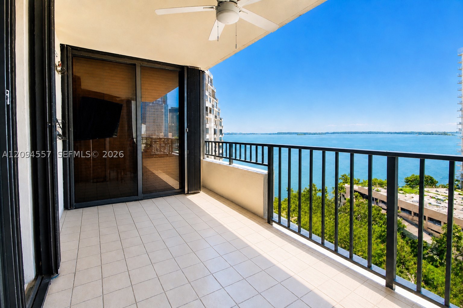 image Brickell Key One3