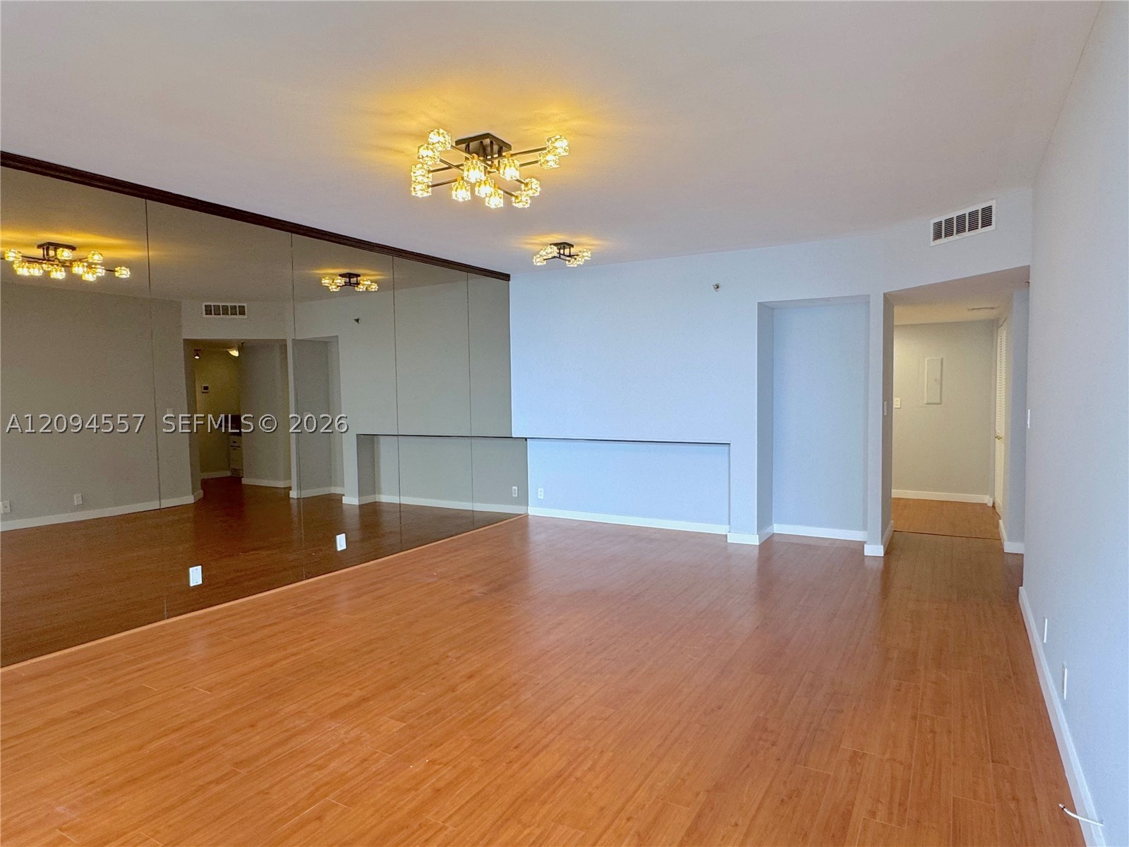 image Brickell Key One4