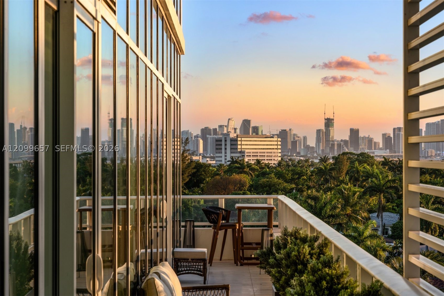 image Ritz-Carlton Residences Miami Beach0