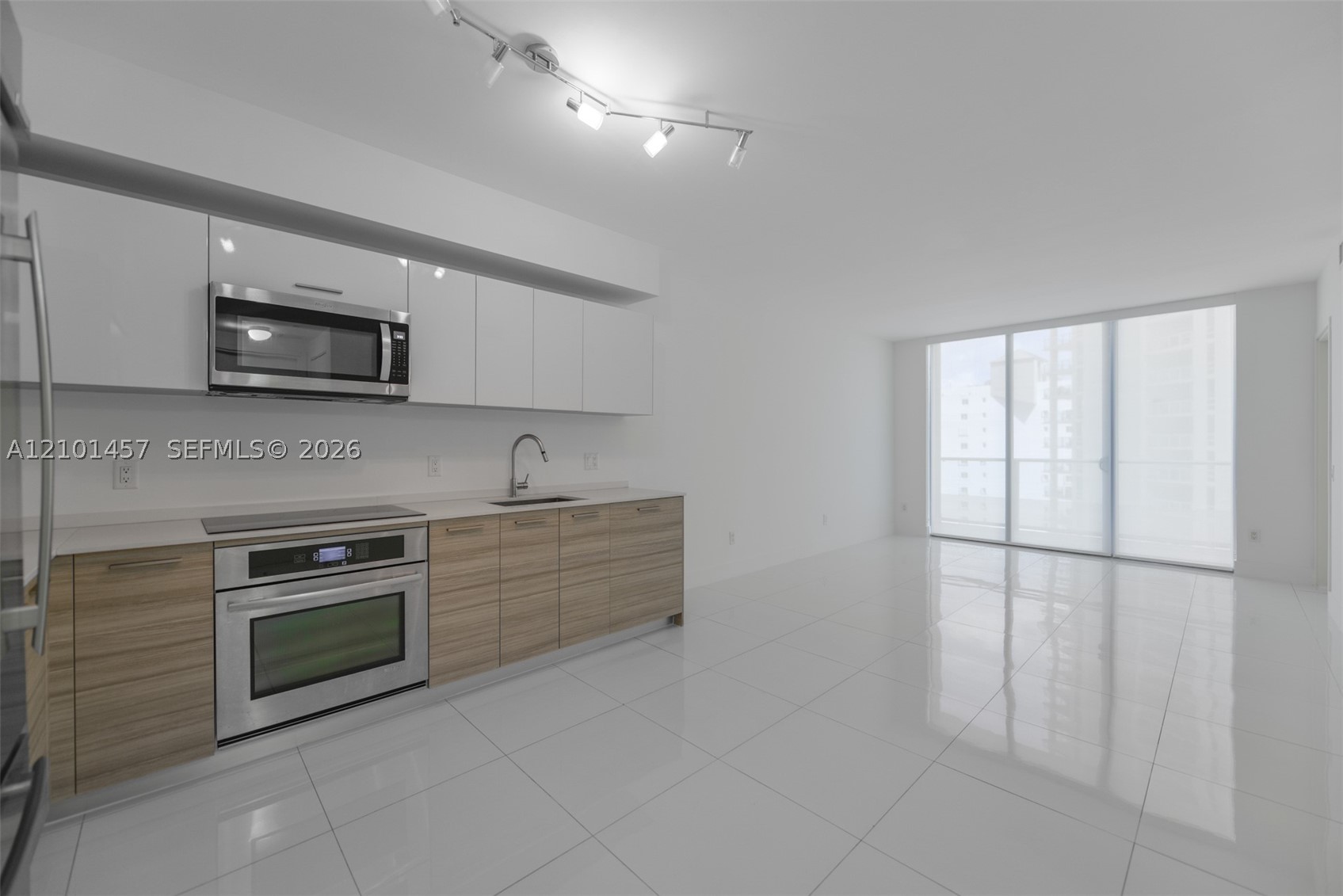 image Brickell House4