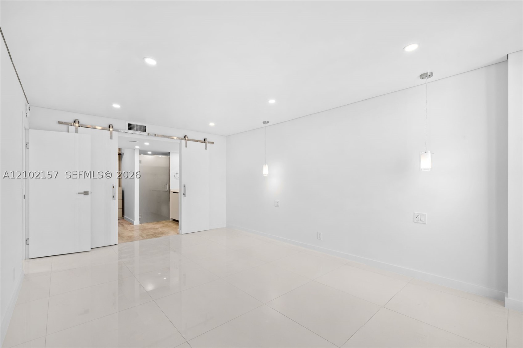 image Arlen House East10