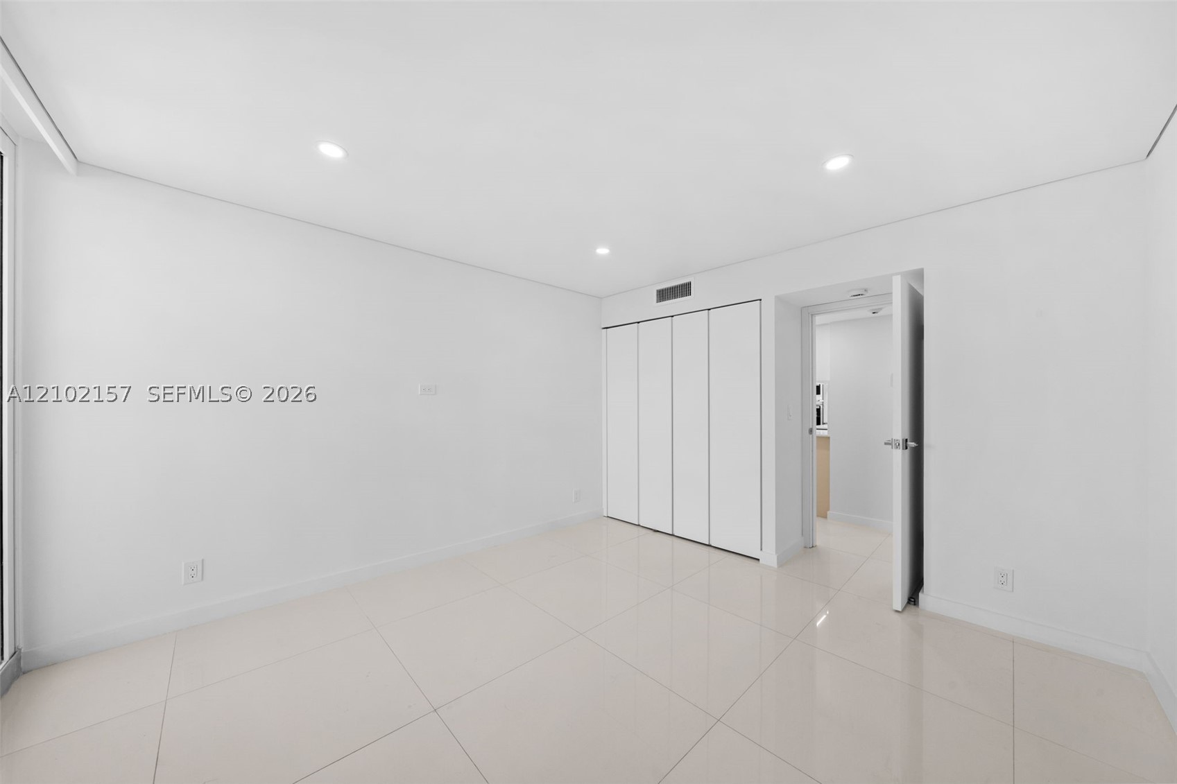 image Arlen House East7