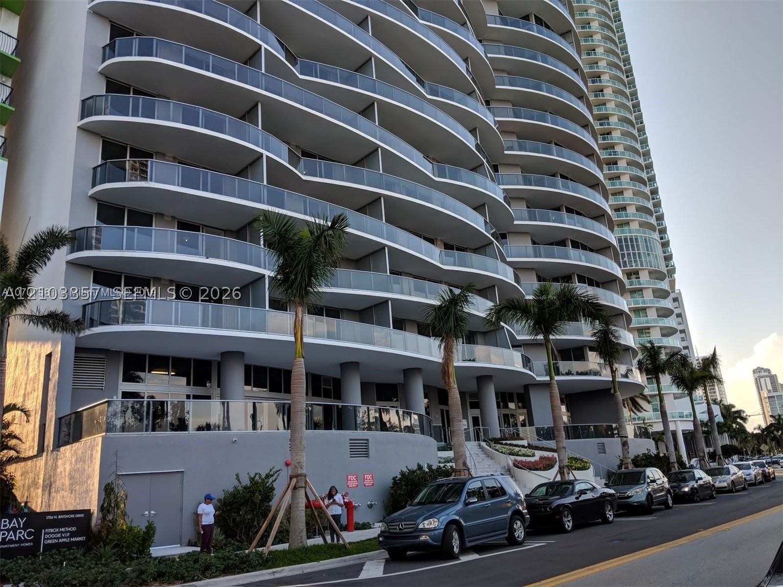 image Aria on the Bay1