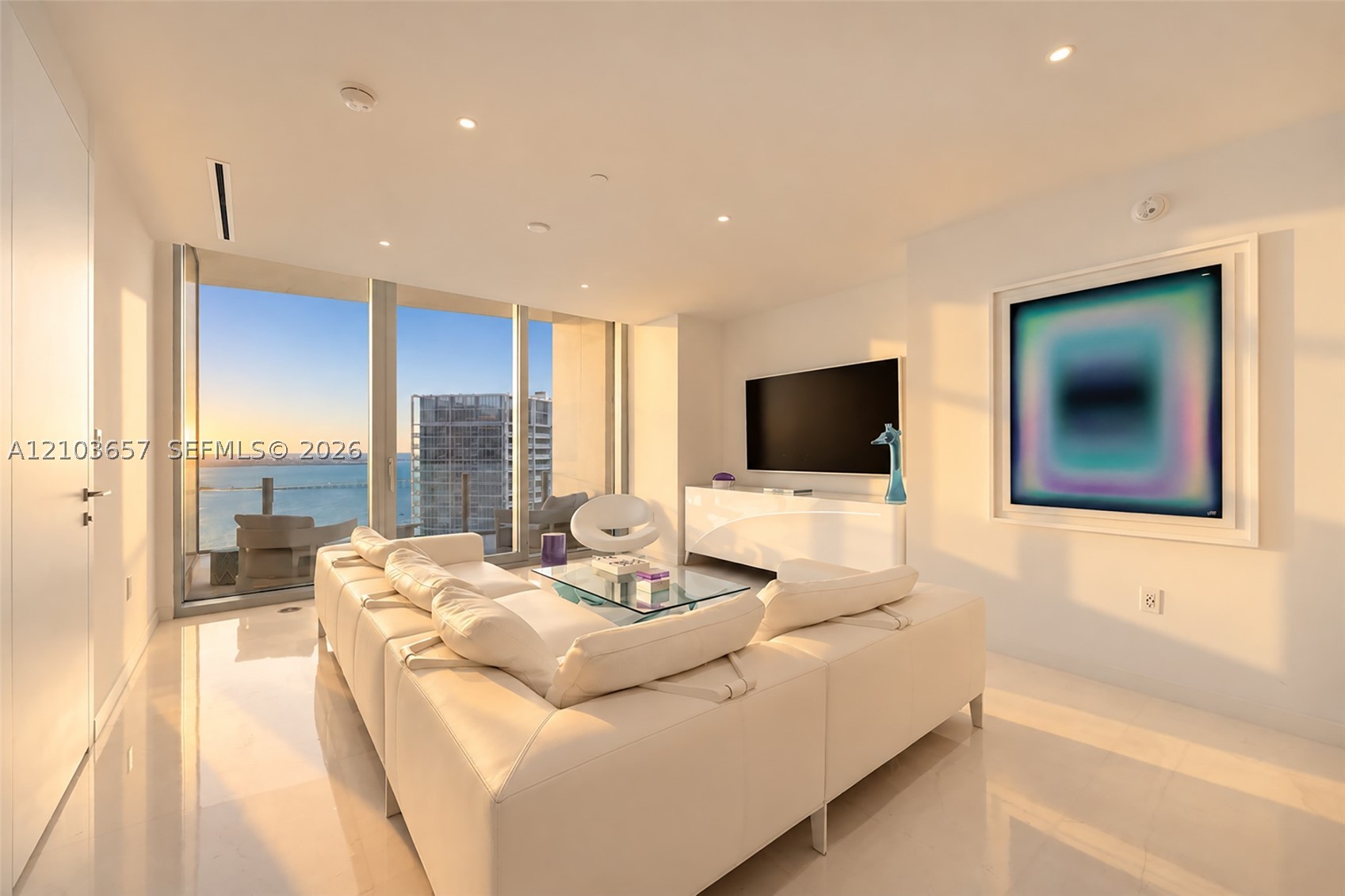 image Aston Martin Residences0