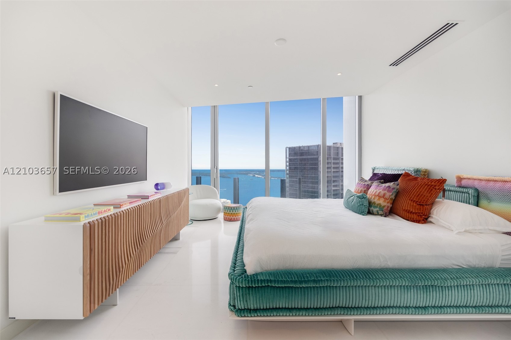 image Aston Martin Residences11