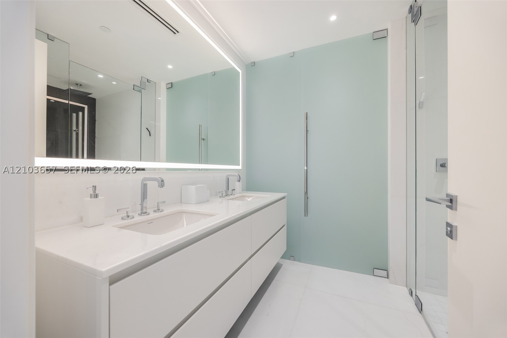 image Aston Martin Residences19