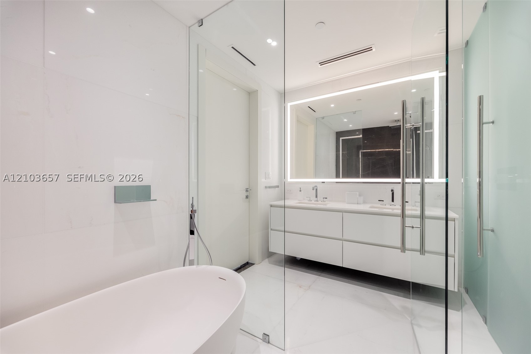 image Aston Martin Residences20