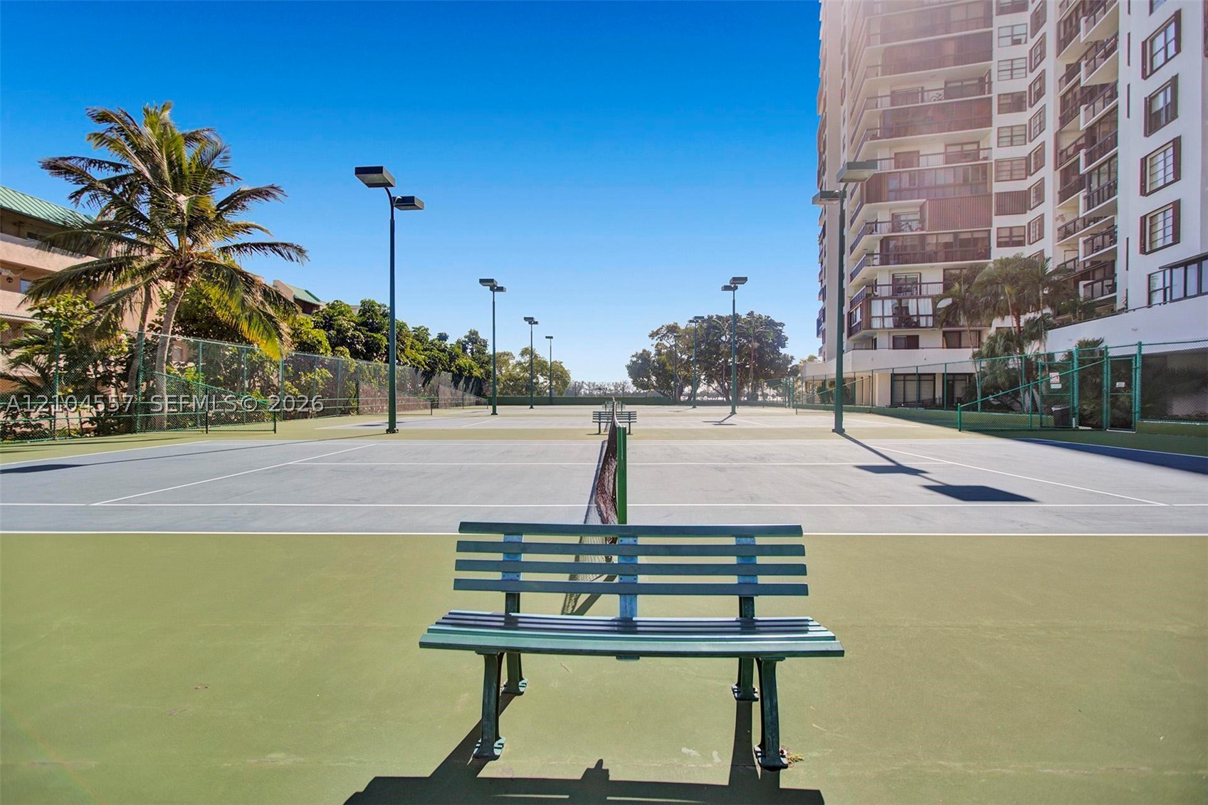 image Brickell Bay Club24