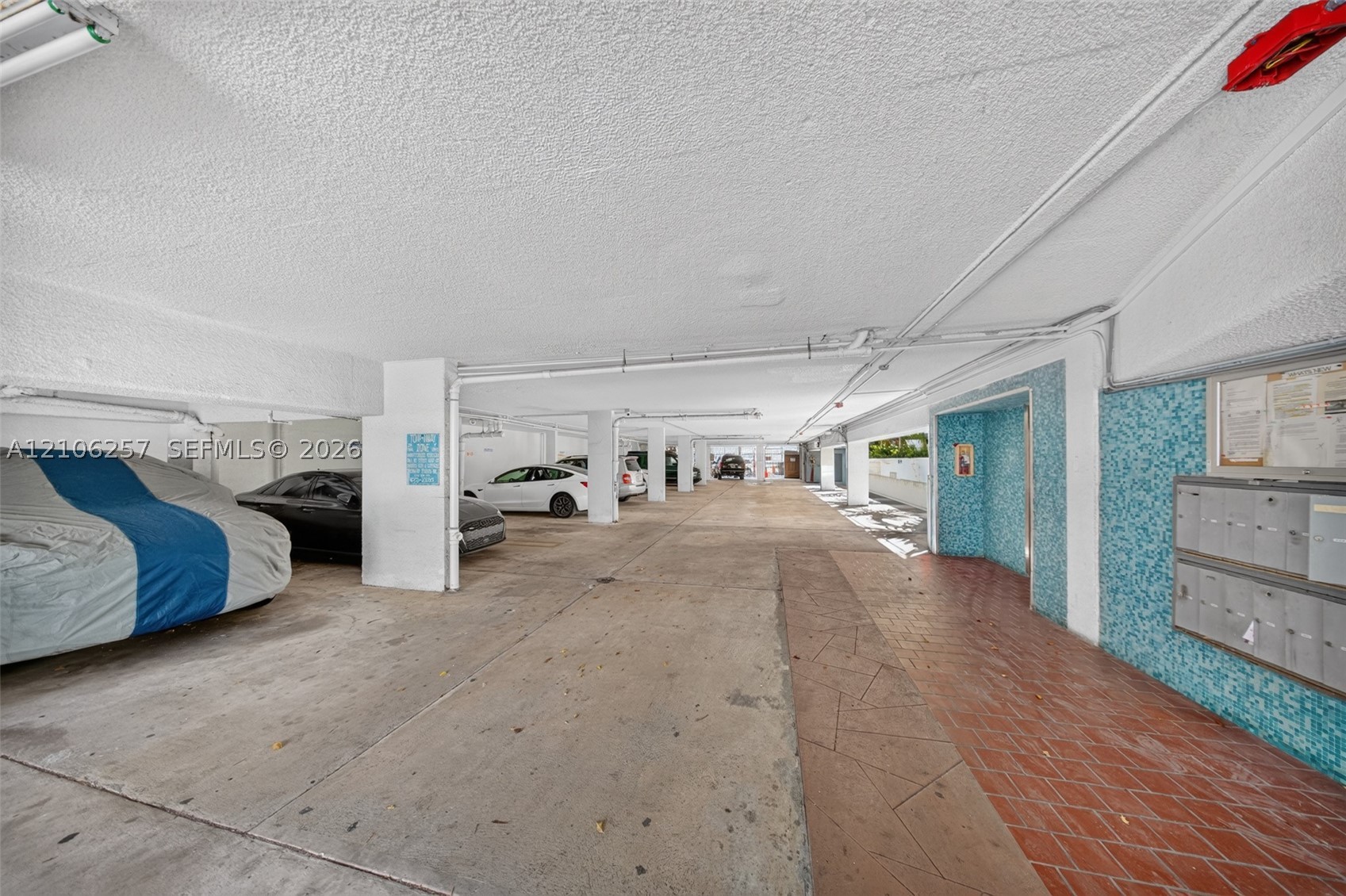 335 Collins #203 Miami Beach, FL 33139