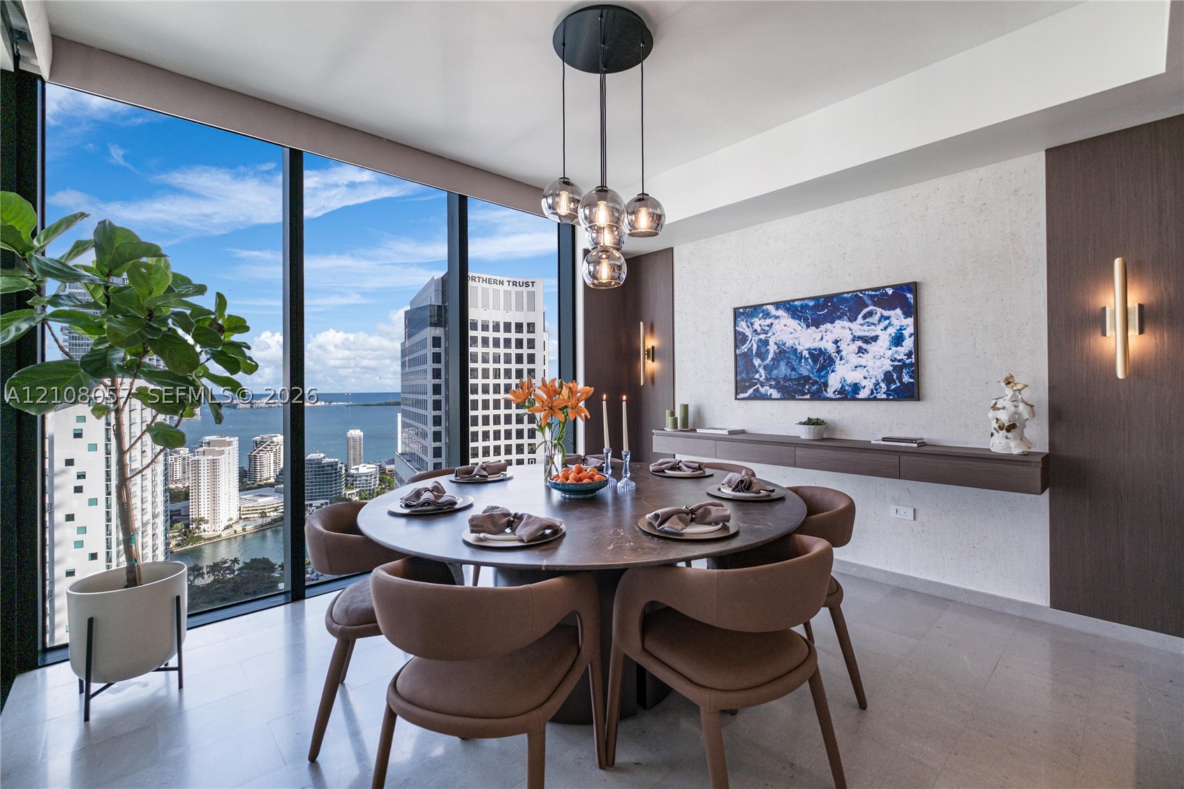 68 SE 6th St #3711 Miami, FL 33131