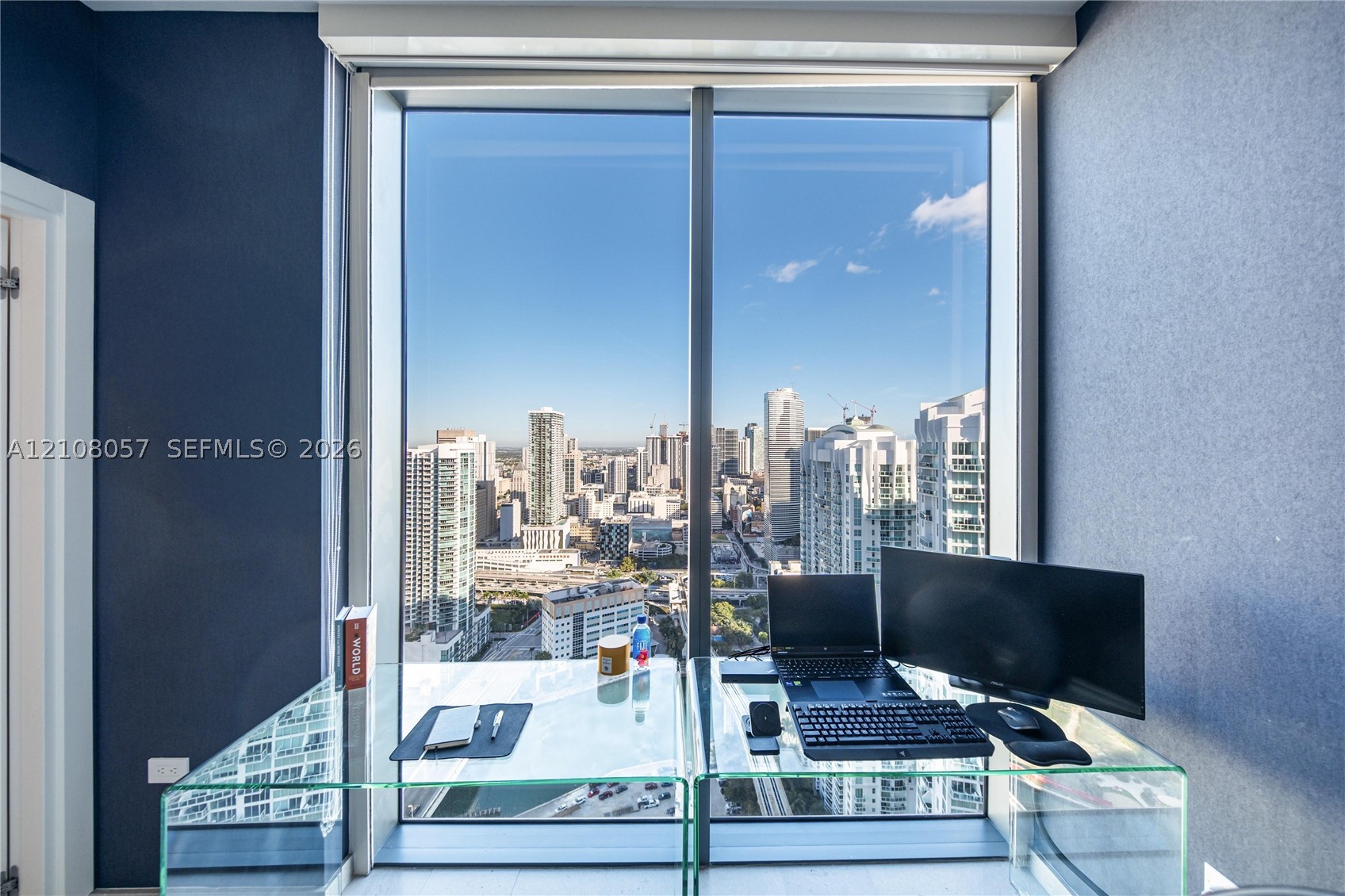 68 SE 6th St #3711 Miami, FL 33131