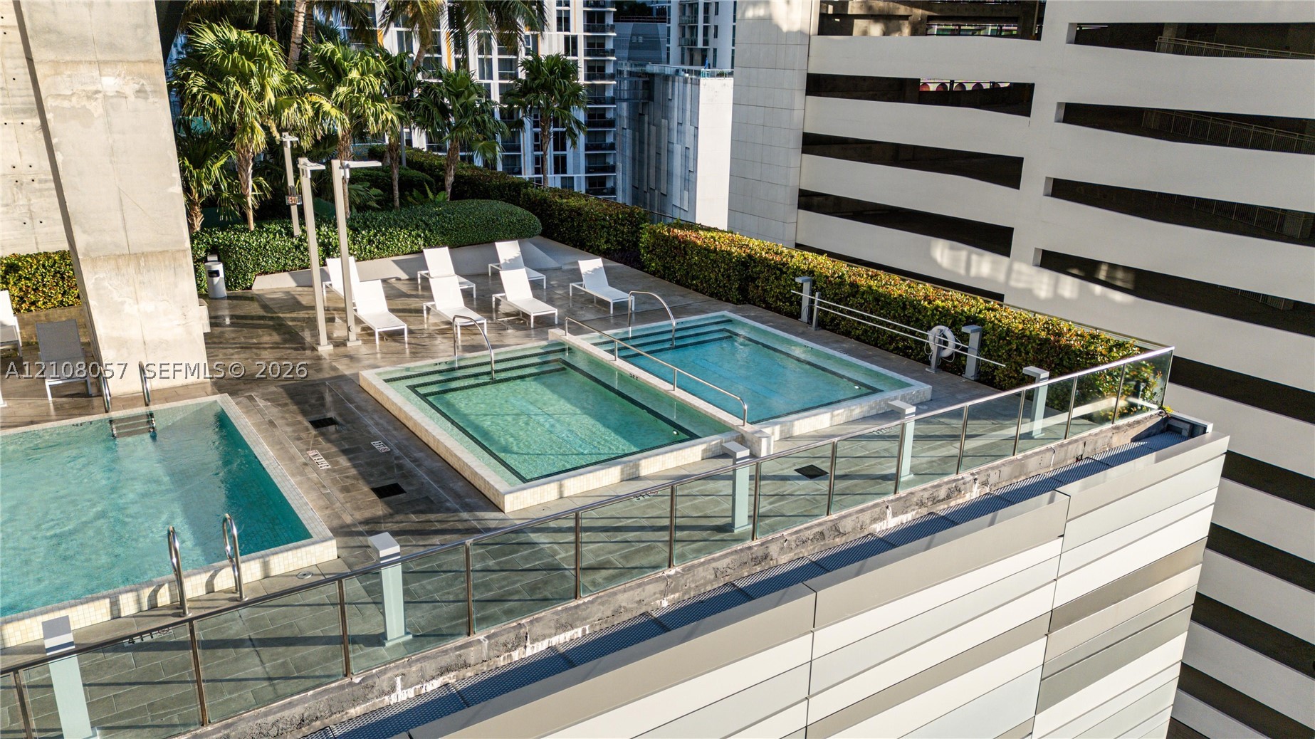 68 SE 6th St #3711 Miami, FL 33131