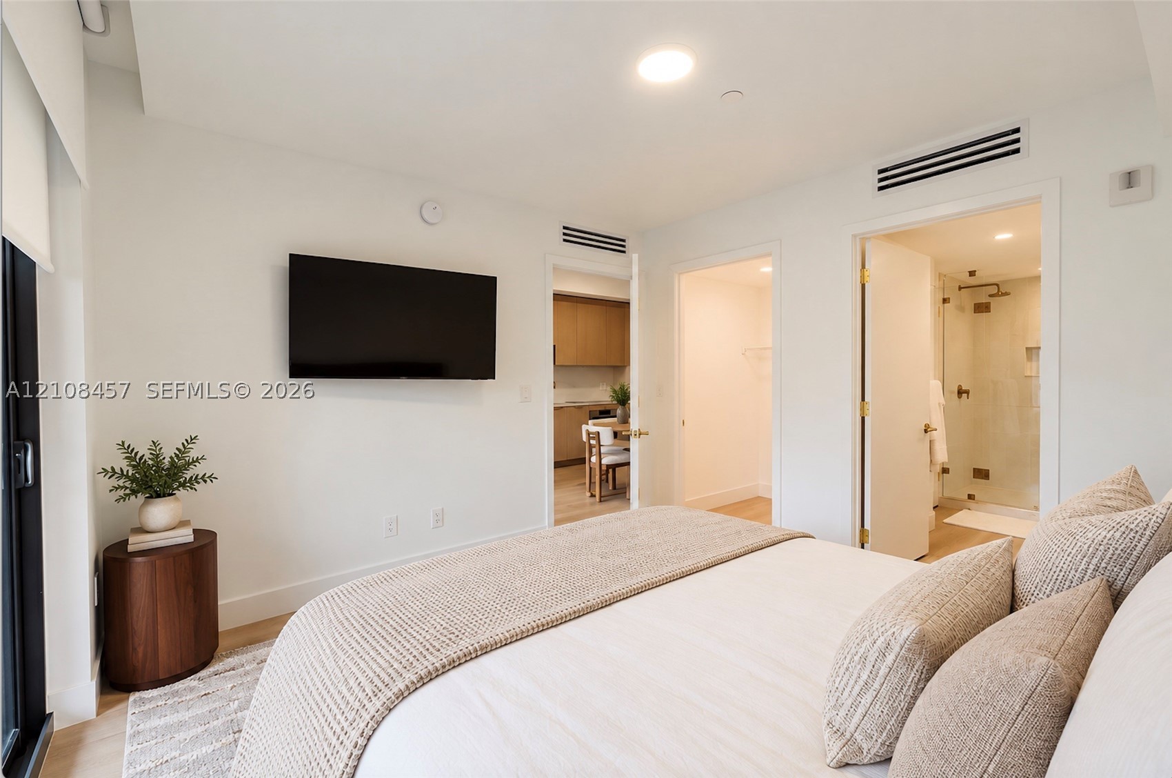 image The Standard Residences Midtown Miami6