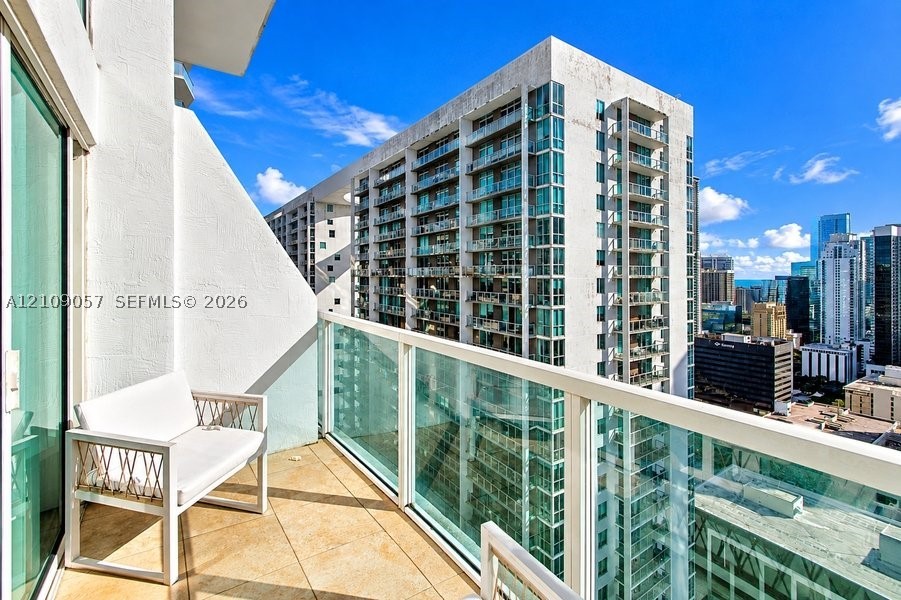 image Brickell on the River South22
