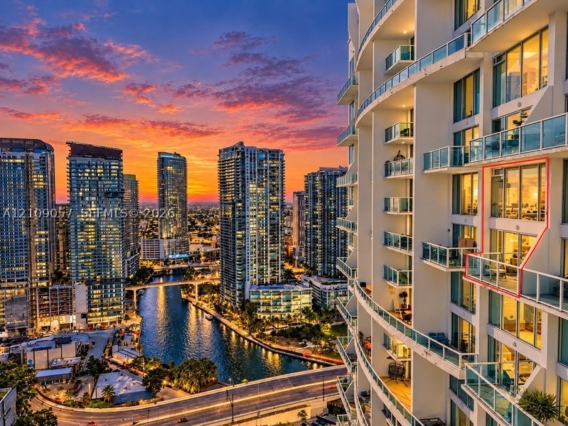 image Brickell on the River South23