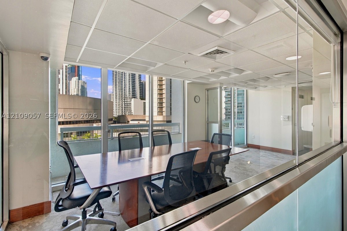 image Brickell on the River South41