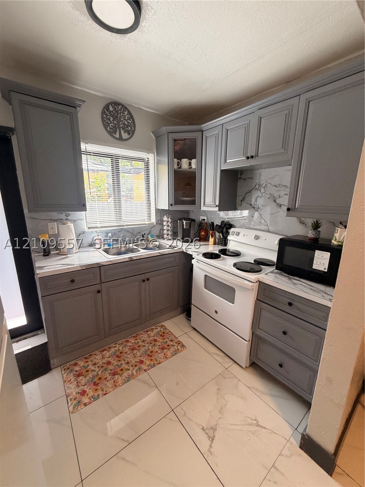 510 SW 10th Ave #512 Miami, FL 33130