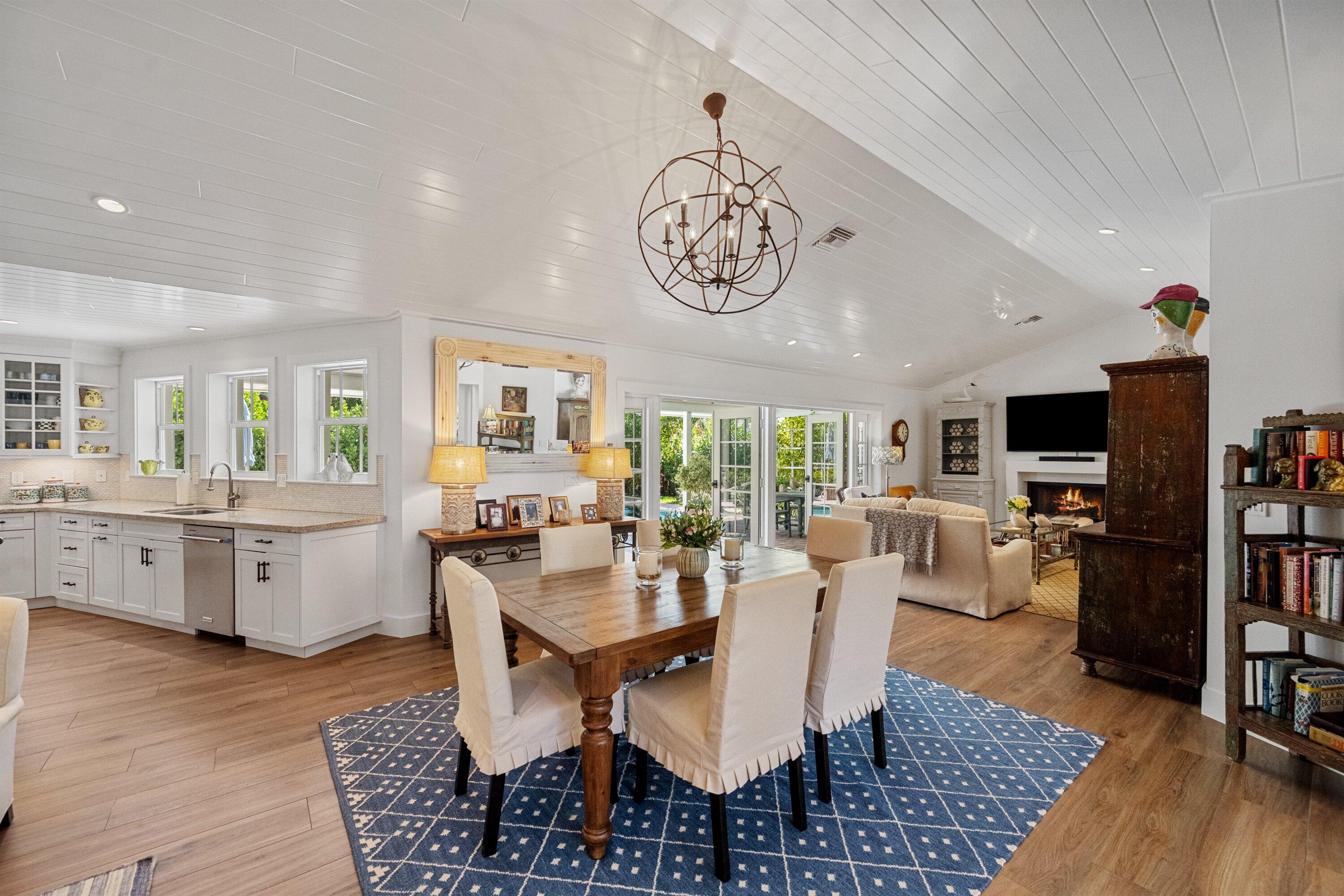 60 Colony Jupiter Inlet Colony, FL 33469