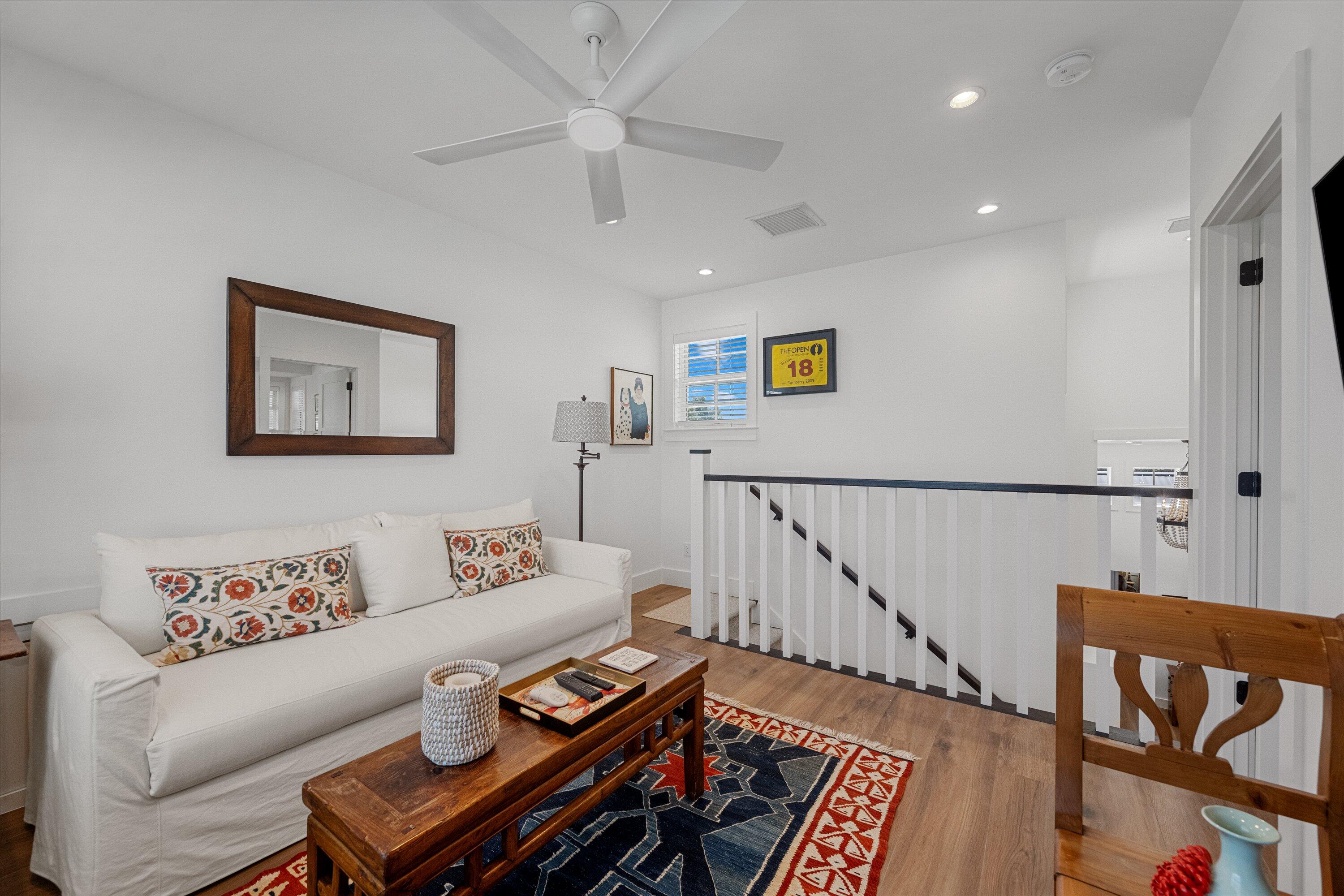 60 Colony Jupiter Inlet Colony, FL 33469