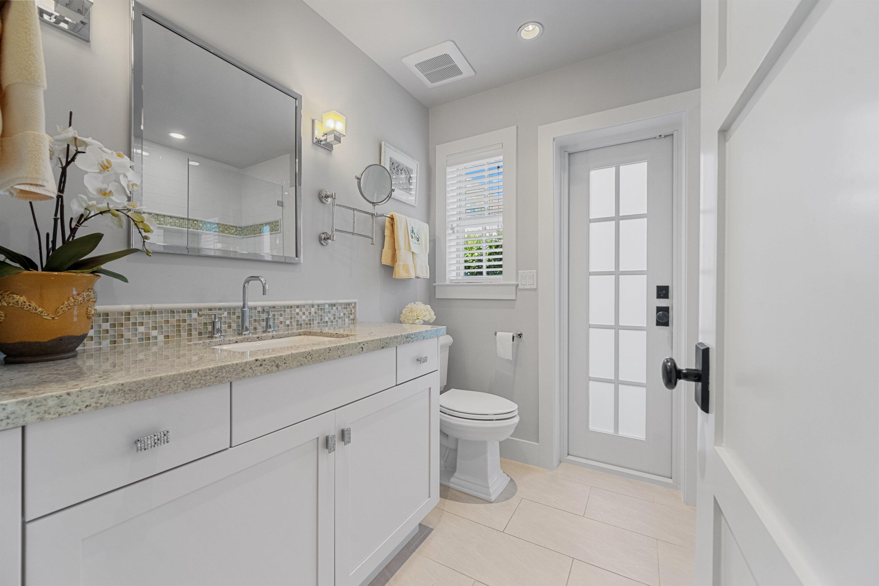 60 Colony Jupiter Inlet Colony, FL 33469