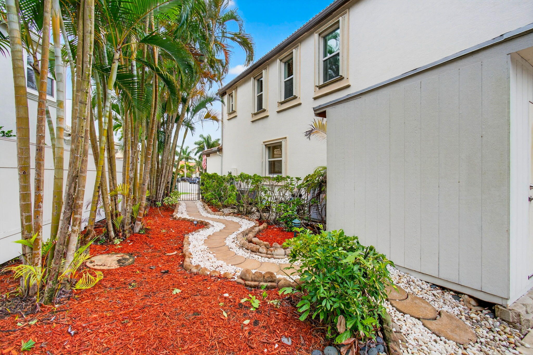 9732 Phipps Wellington, FL 33414