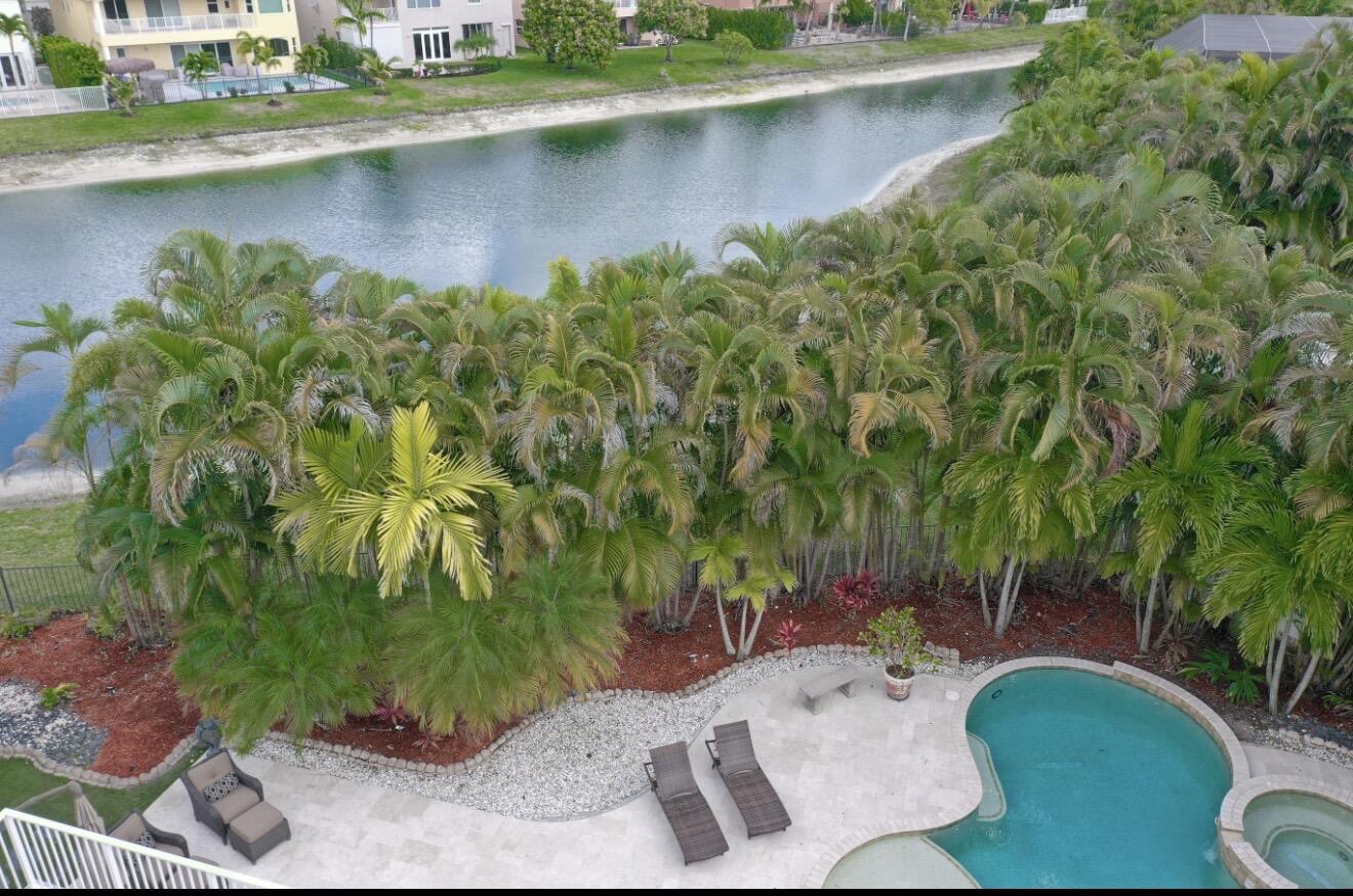 9732 Phipps Wellington, FL 33414