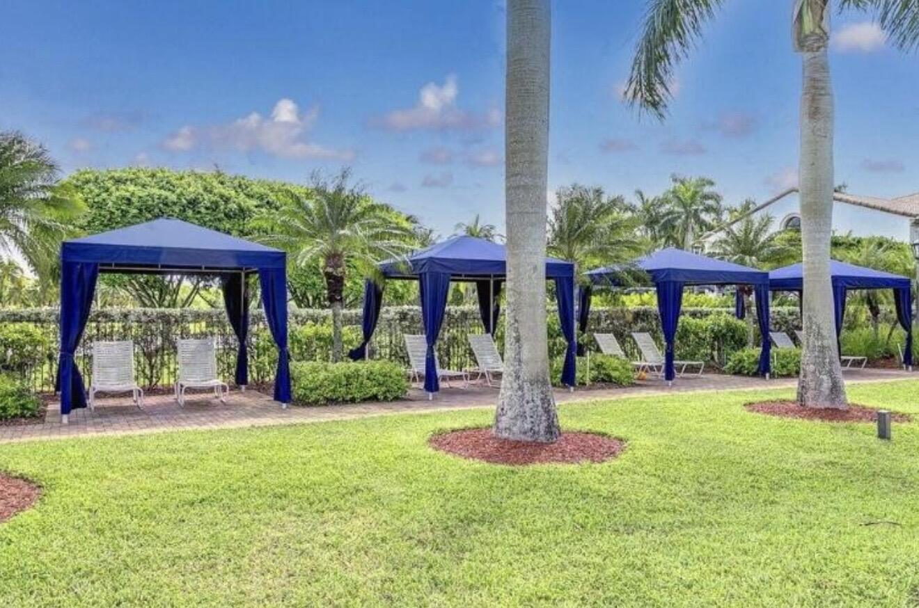 9732 Phipps Wellington, FL 33414