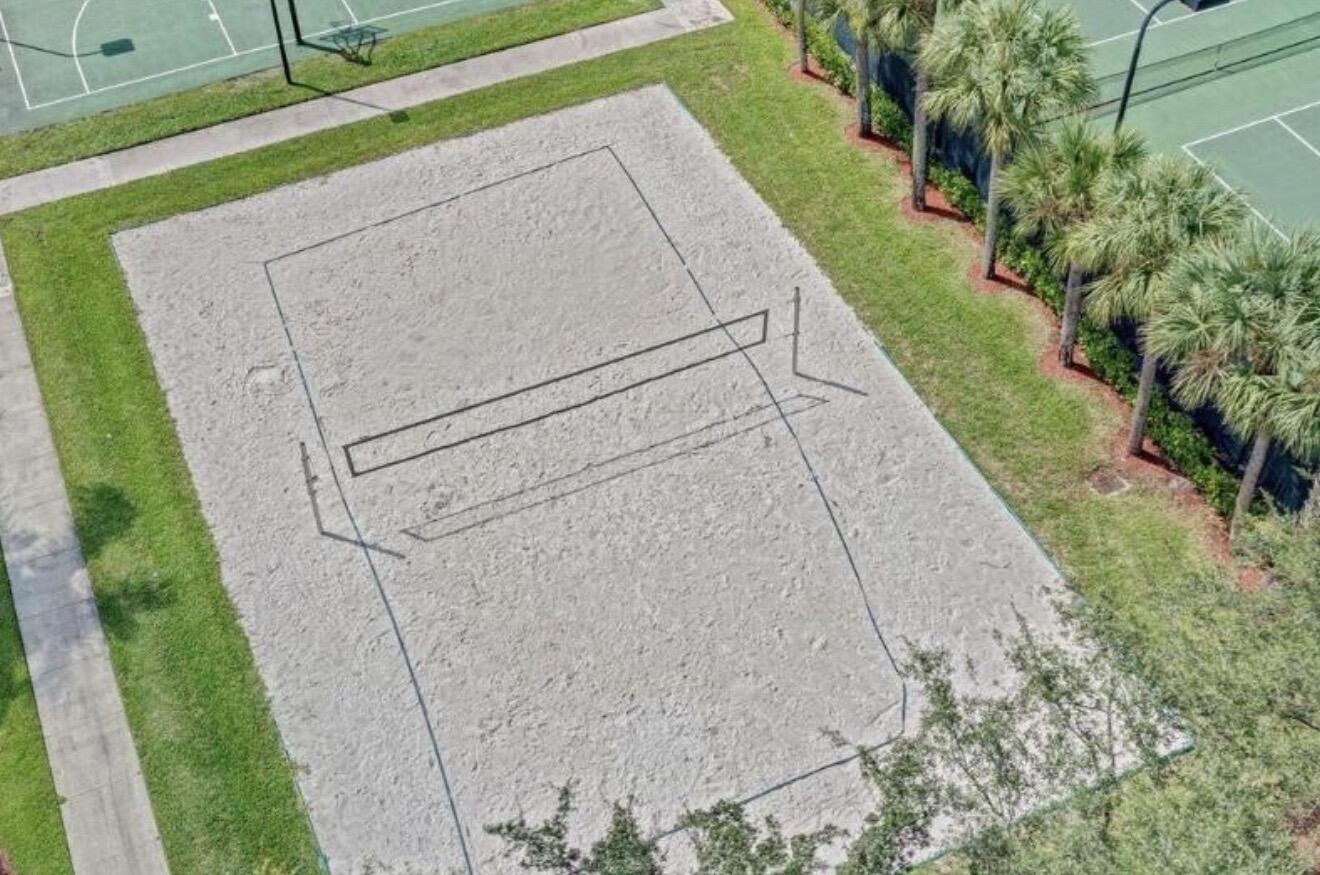 9732 Phipps Wellington, FL 33414