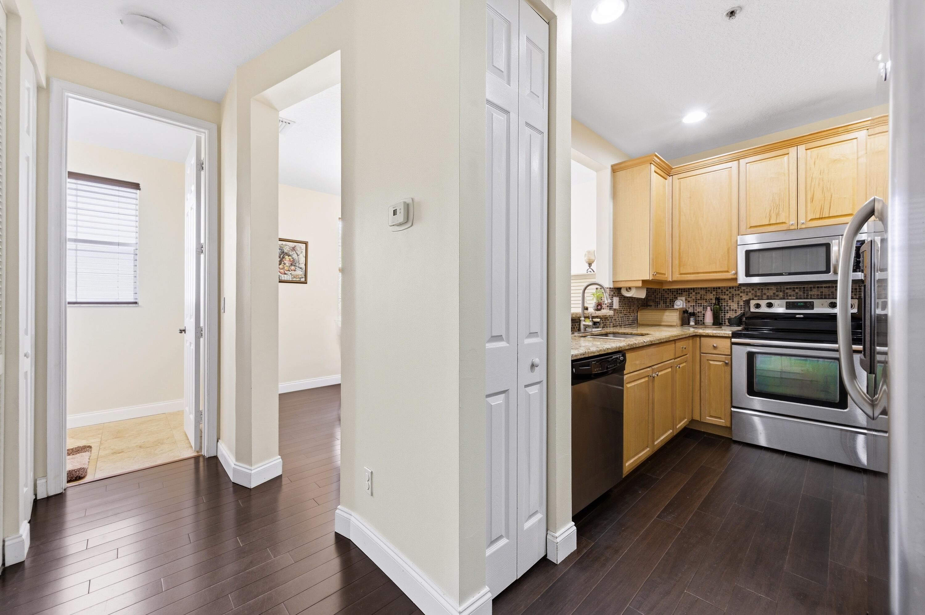 1594 Grande Cull Jupiter, FL 33458