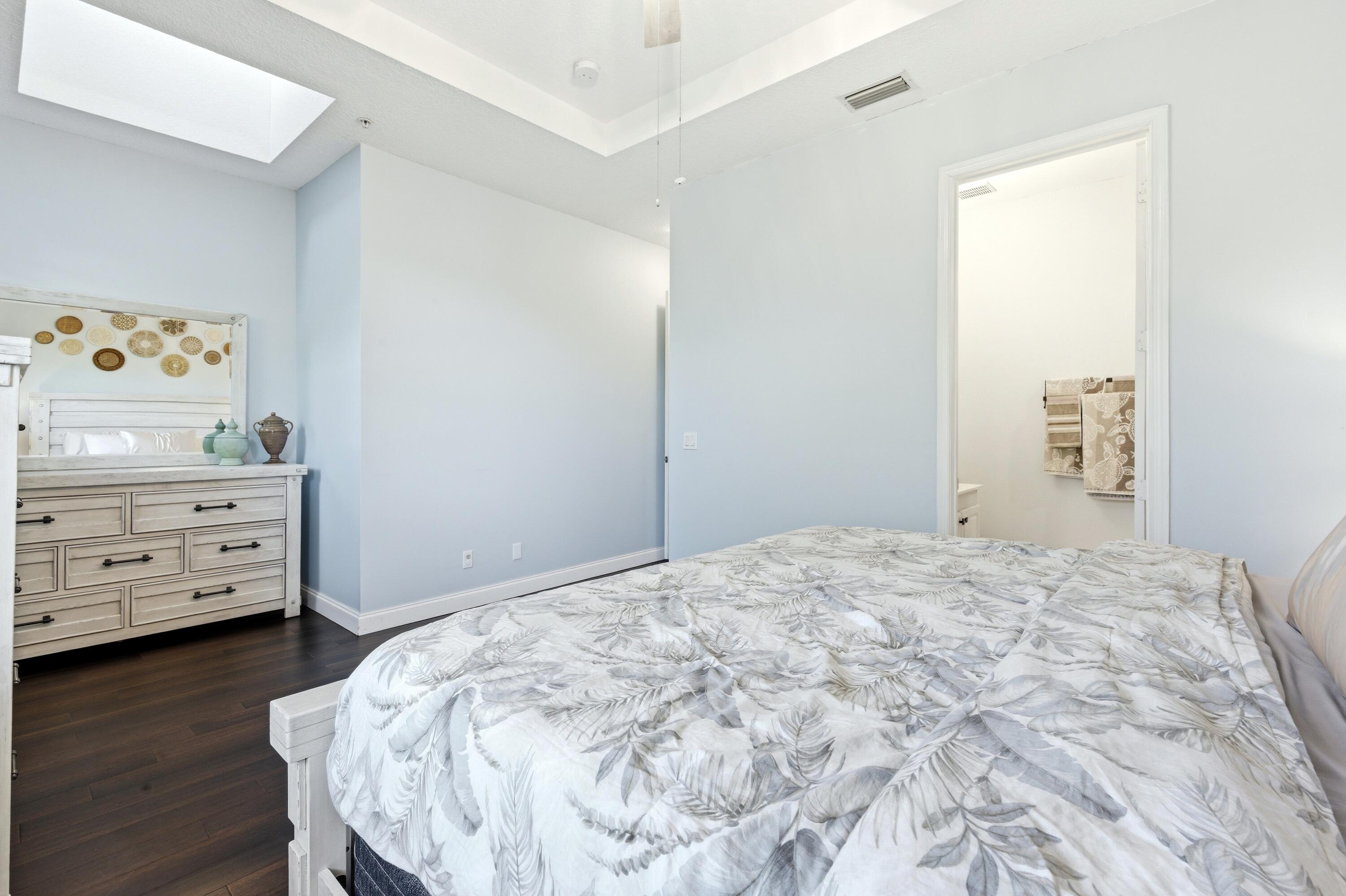 1594 Grande Cull Jupiter, FL 33458