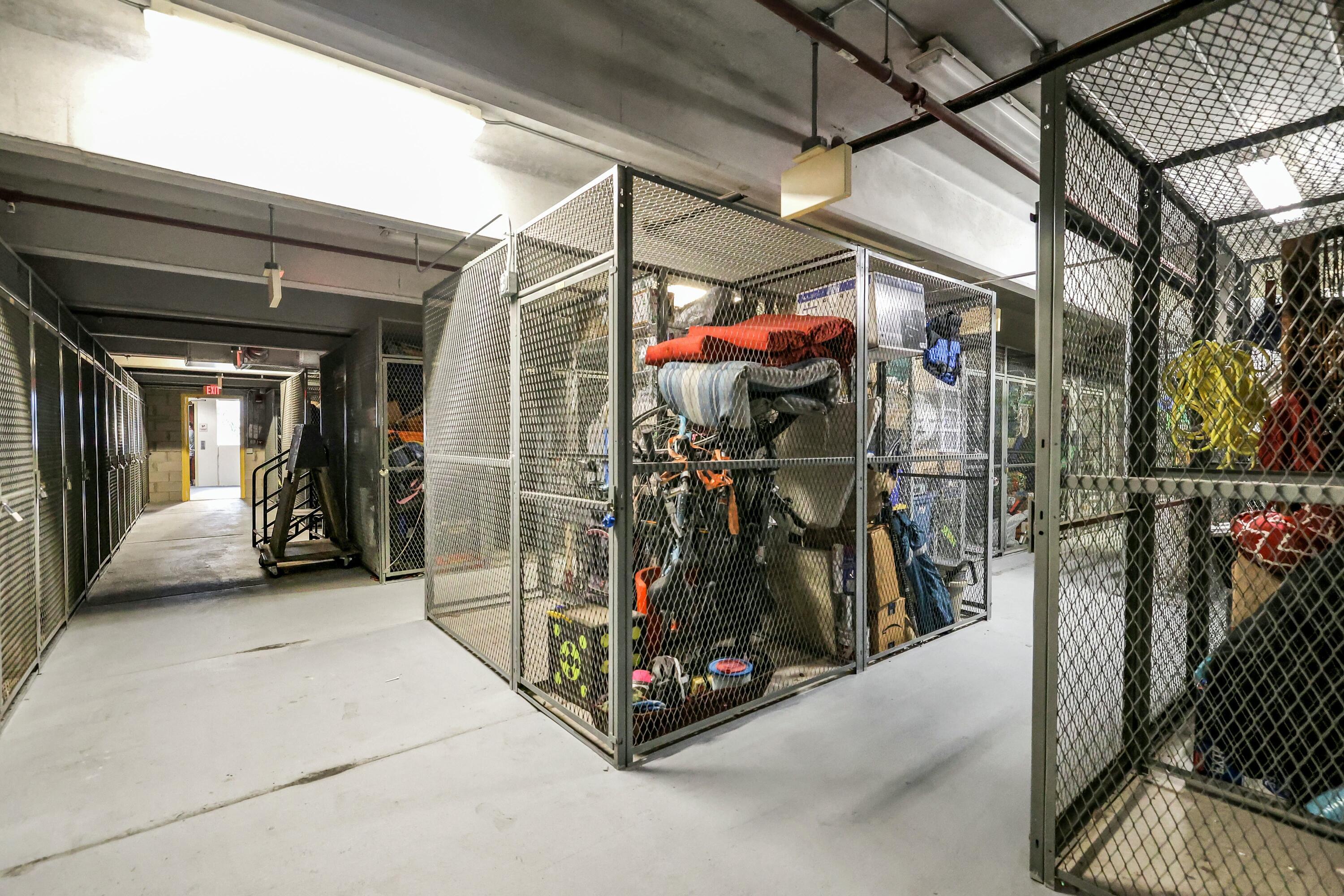 2640 Lake Shr #1710 Riviera Beach, FL 33404