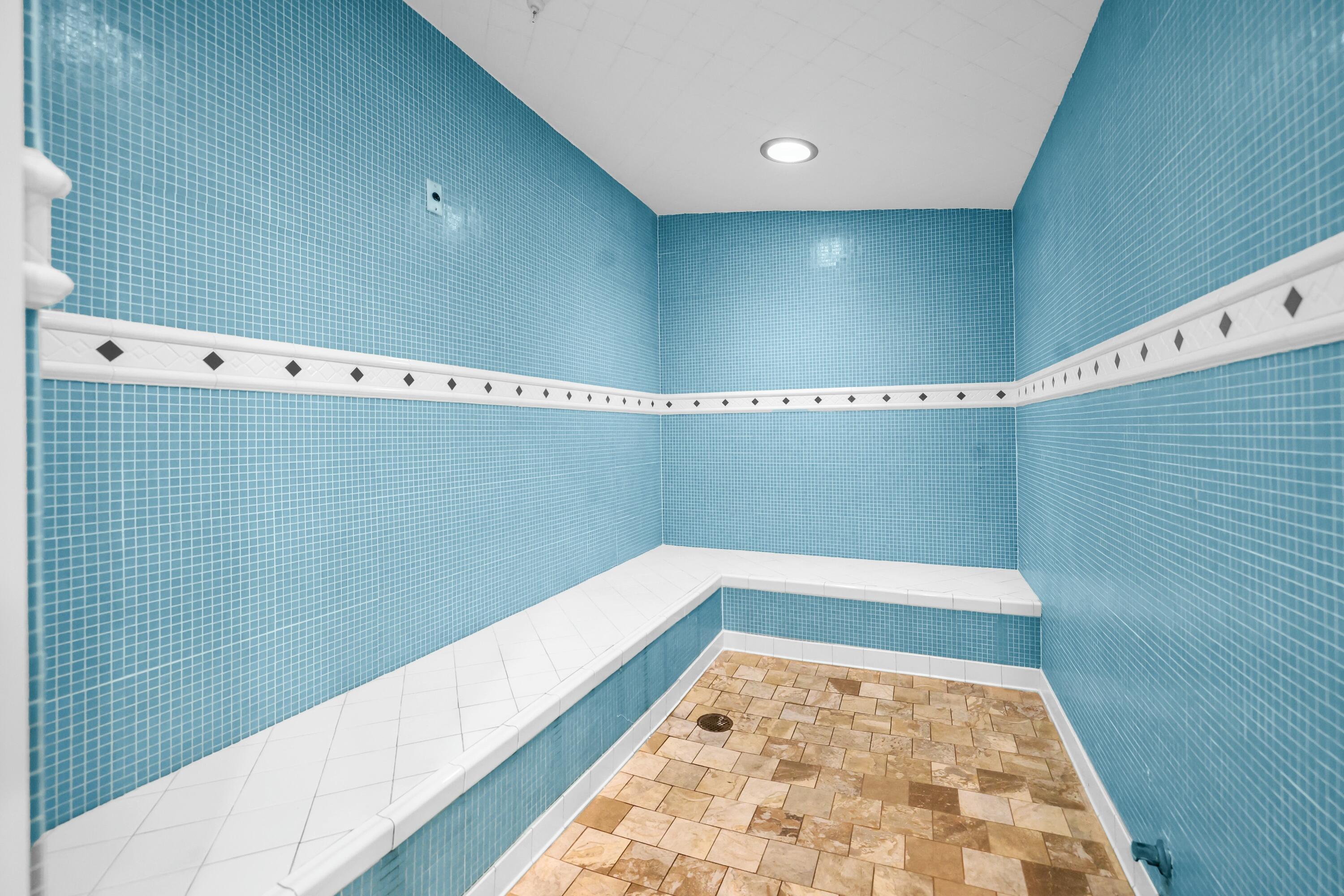 2640 Lake Shr #1710 Riviera Beach, FL 33404