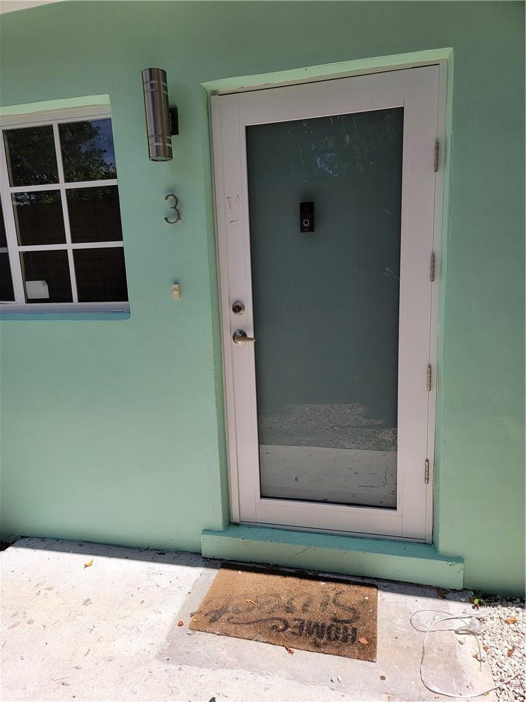 1010 NW 3rd Hallandale Beach, FL 33009