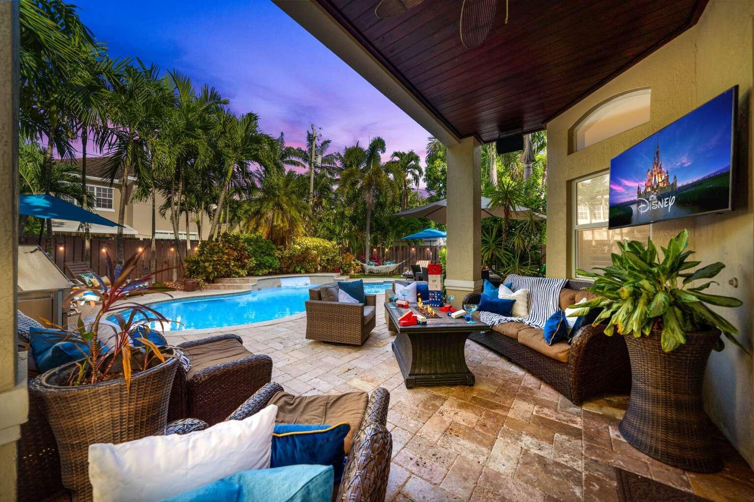 512 NE 12th Fort Lauderdale, FL 33301