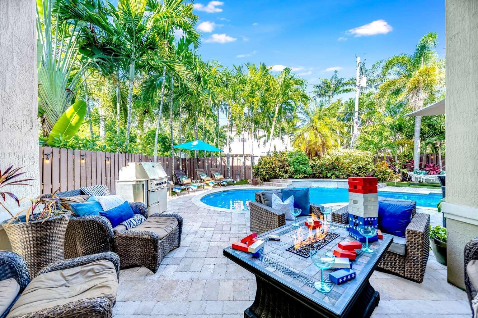 512 NE 12th Fort Lauderdale, FL 33301