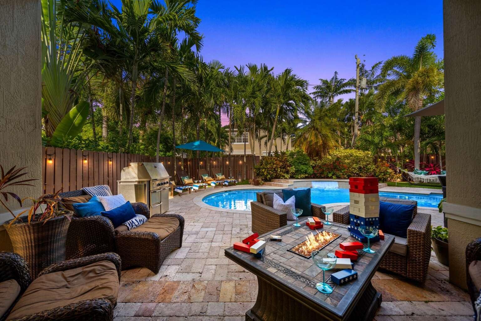 512 NE 12th Fort Lauderdale, FL 33301