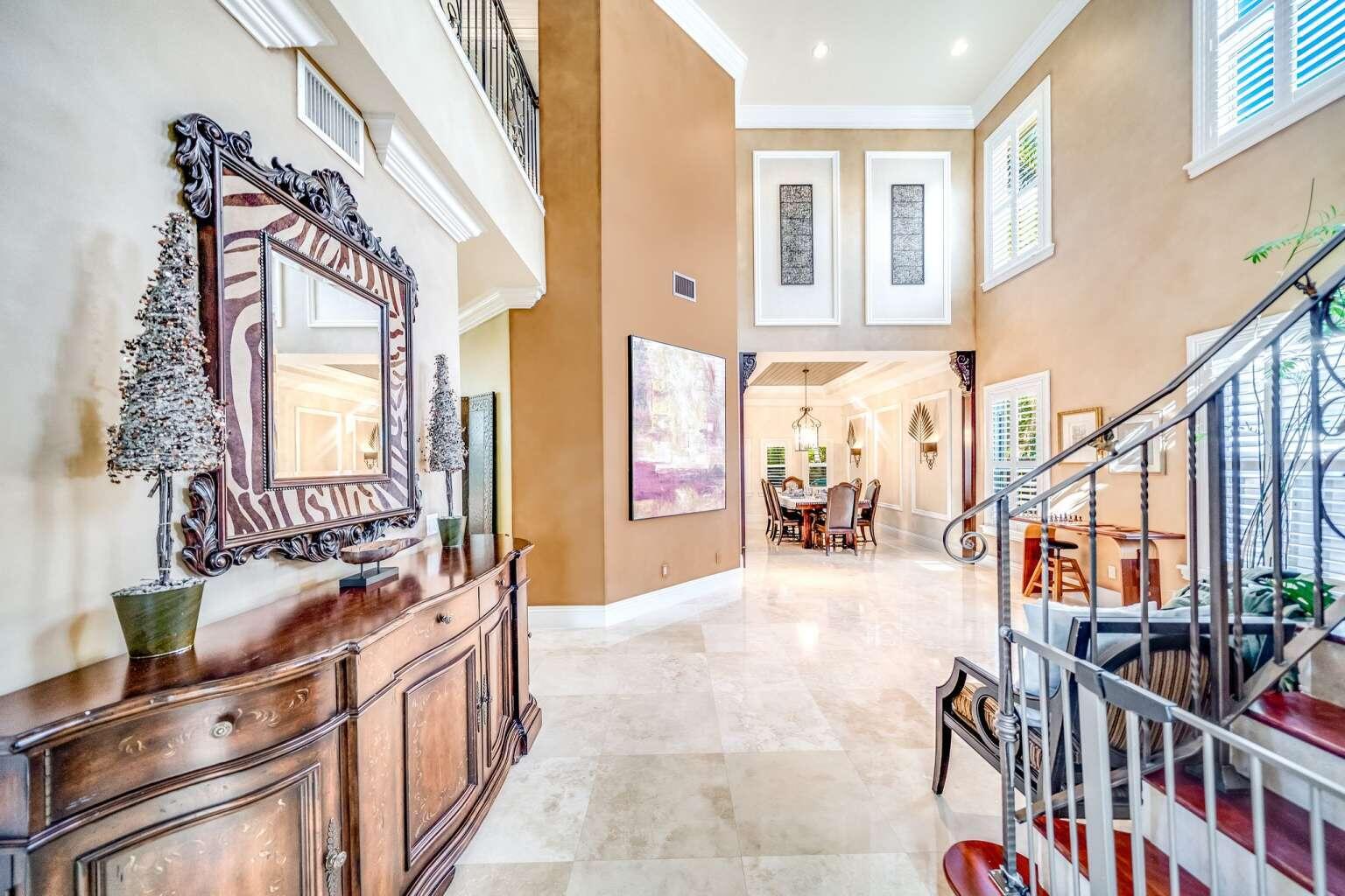 512 NE 12th Fort Lauderdale, FL 33301
